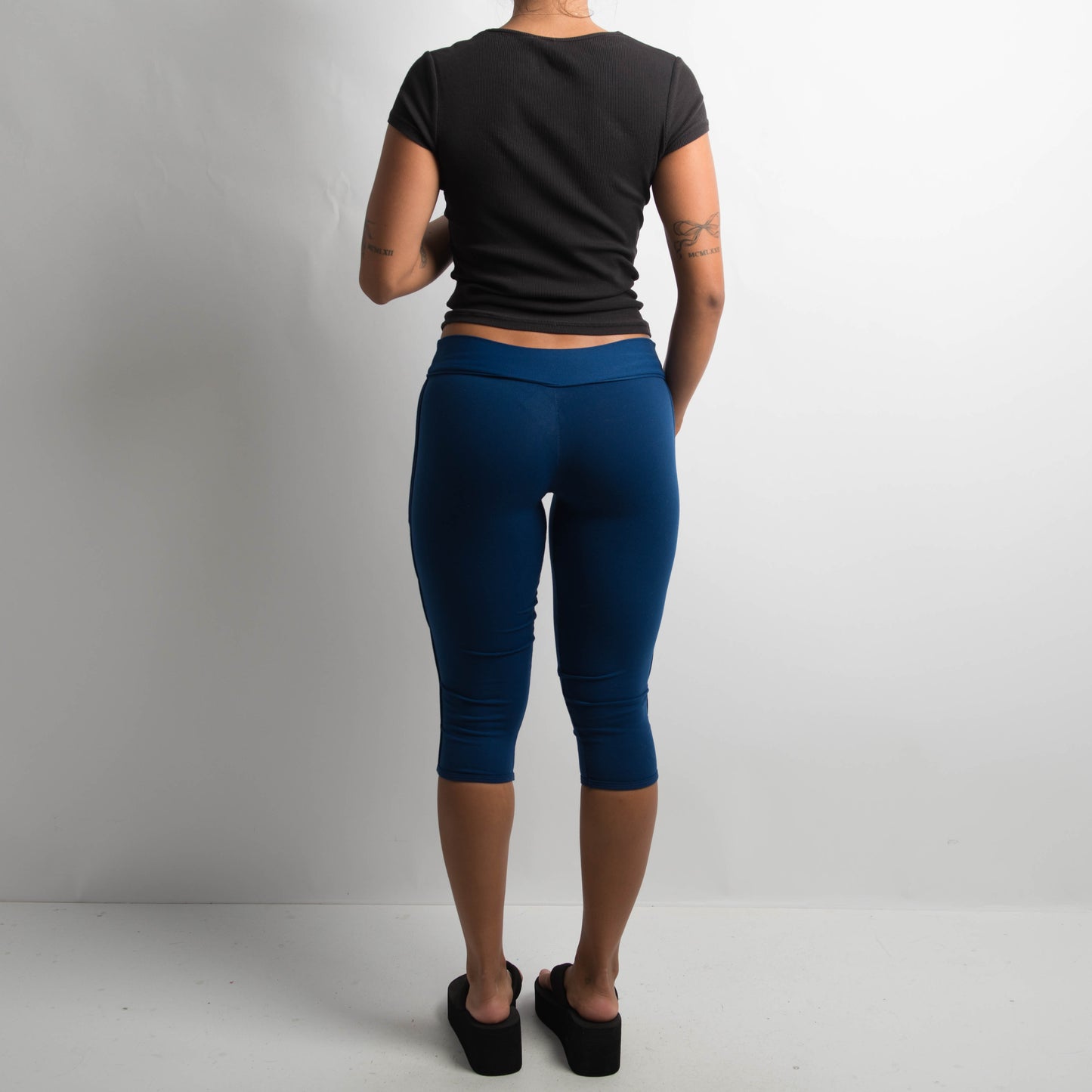 NAVY BLUE 3/4 TIGHTS
