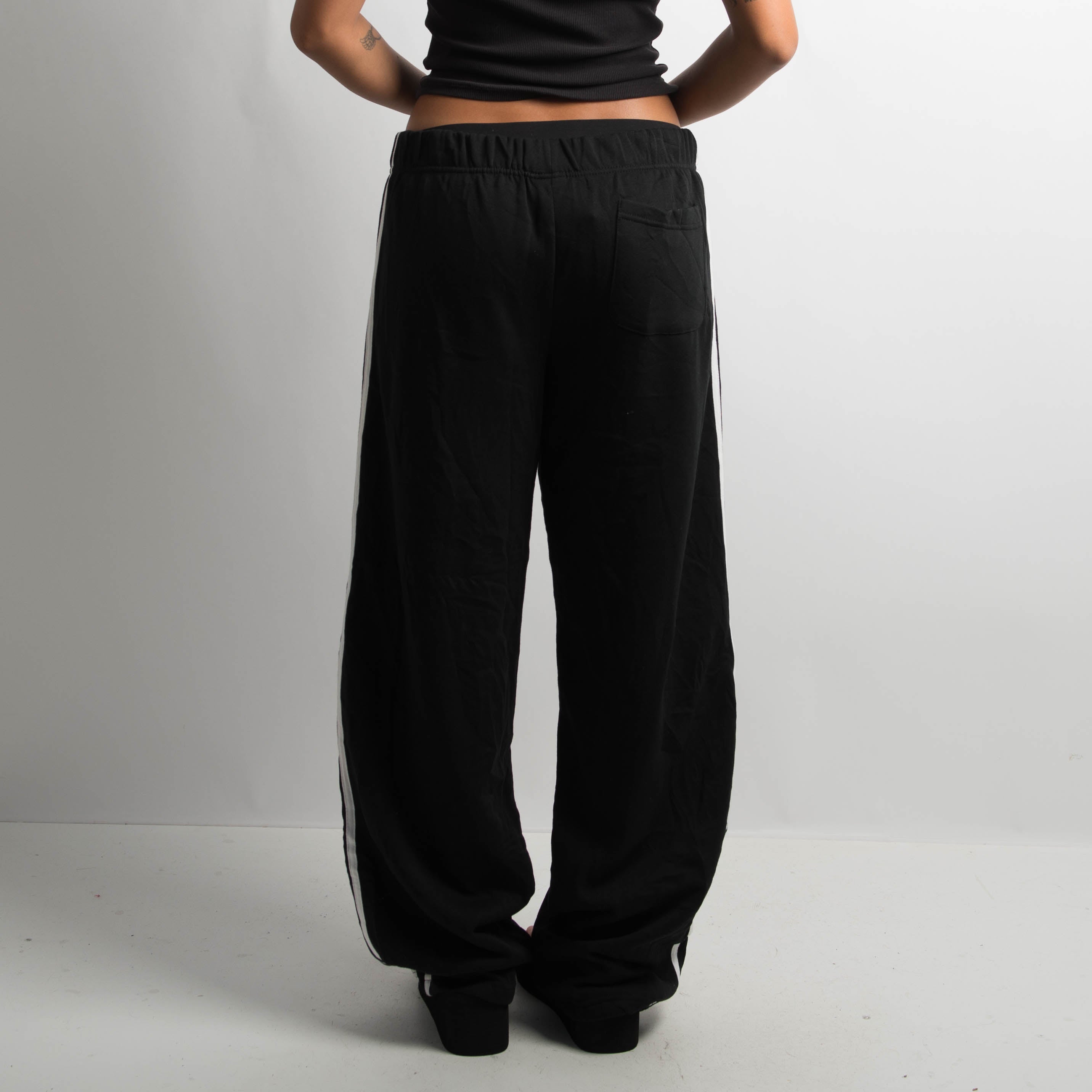 BLACK FLEECE SWEATPANTS