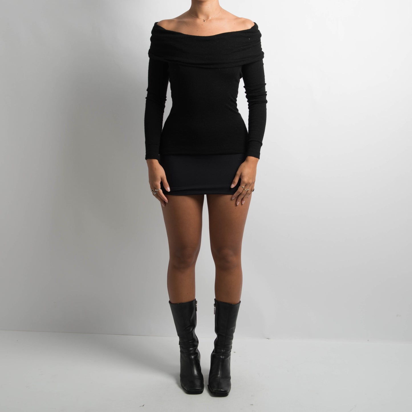 WOOL LONG SLEEVE TOP