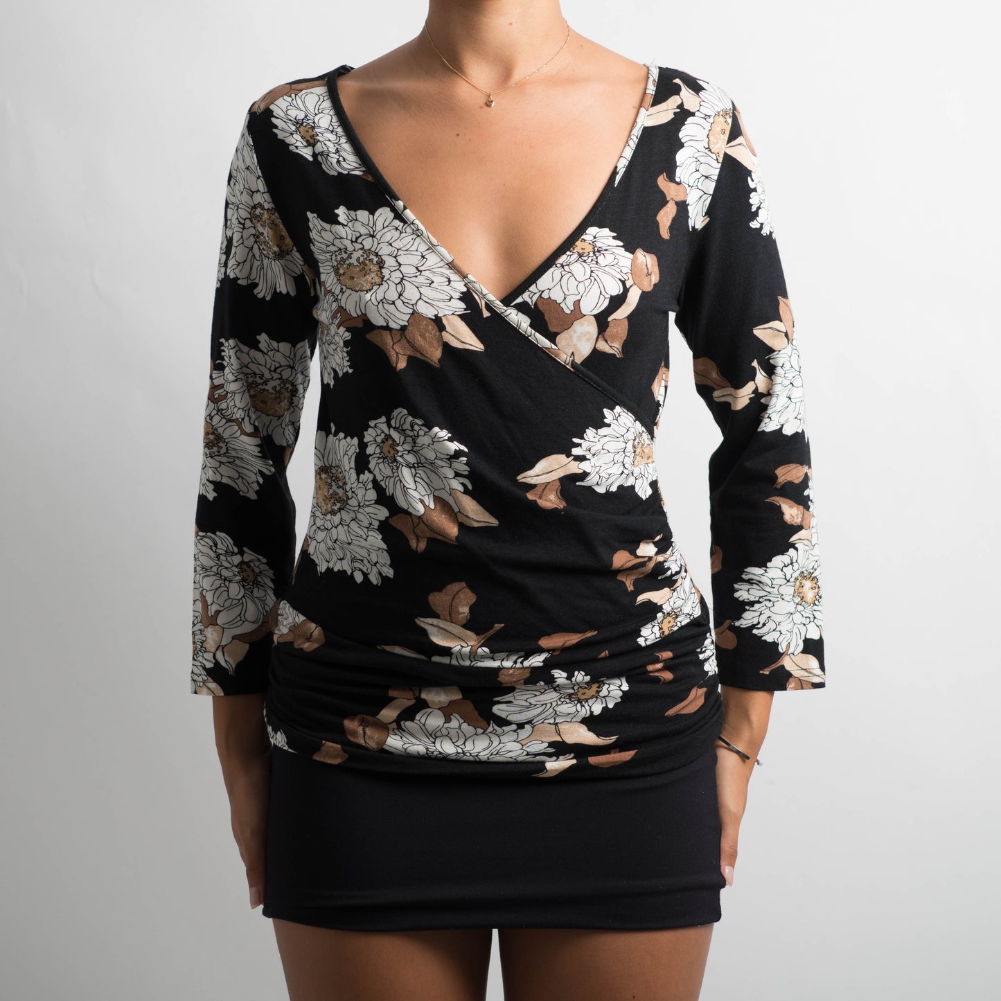 FLORAL FAUX WRAP TOP