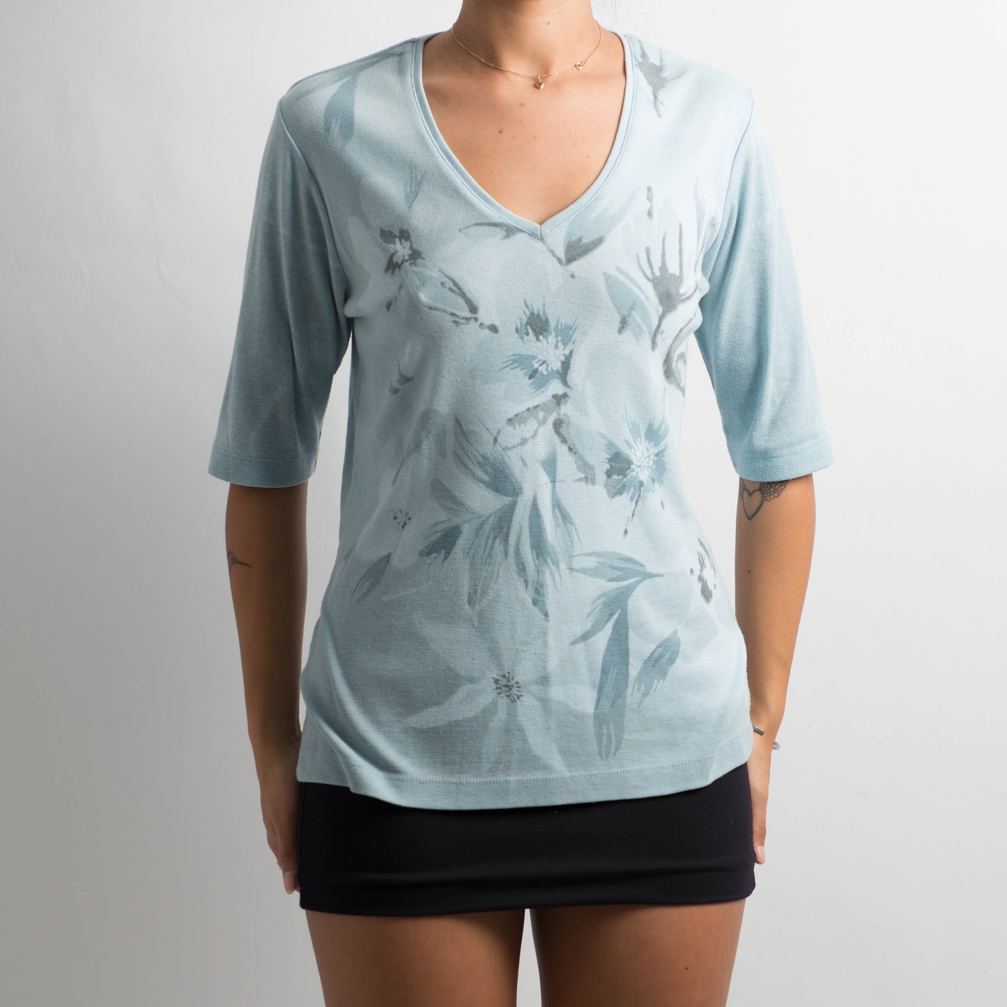 BLUE FLORAL TOP