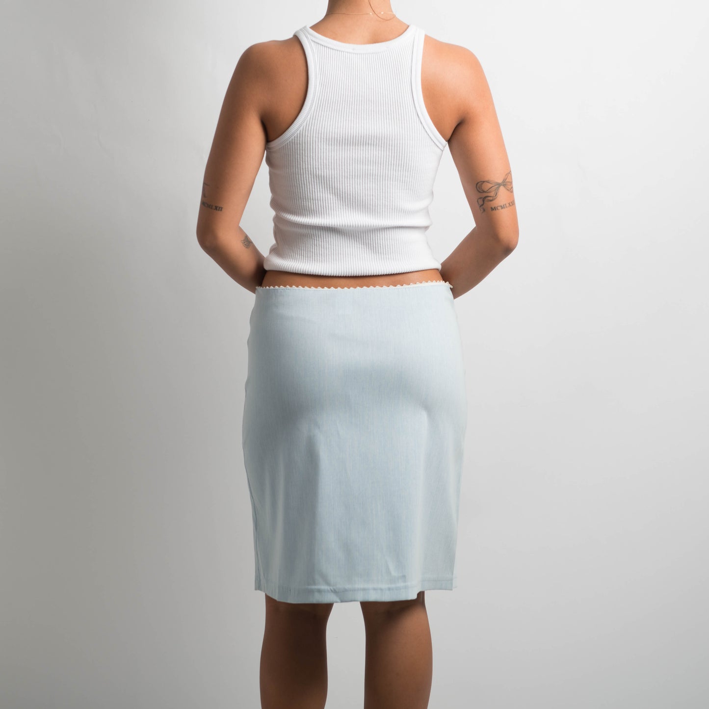 BLUE PICOT TRIM MIDI SKIRT