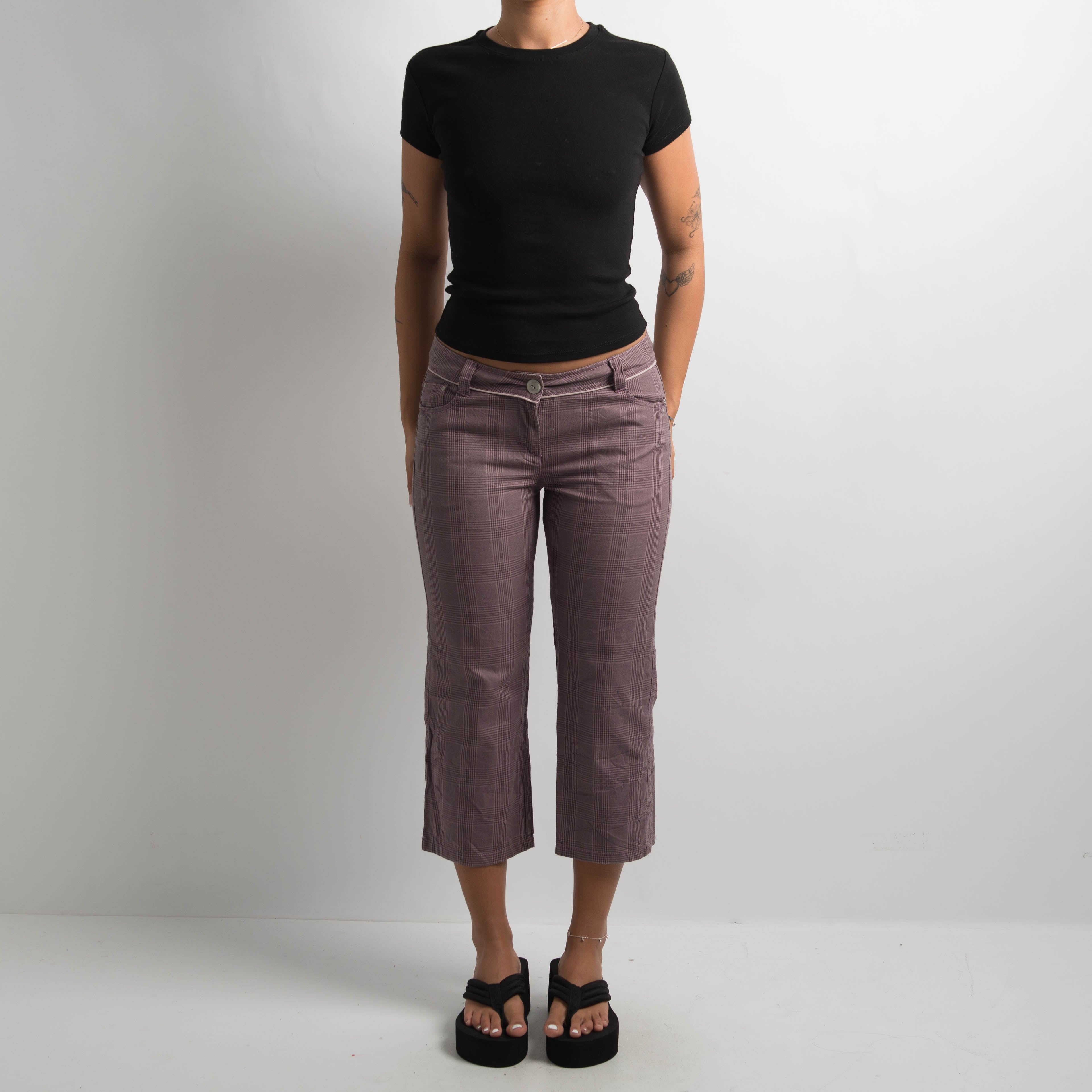 PINK GINGAM CAPRI PANTS