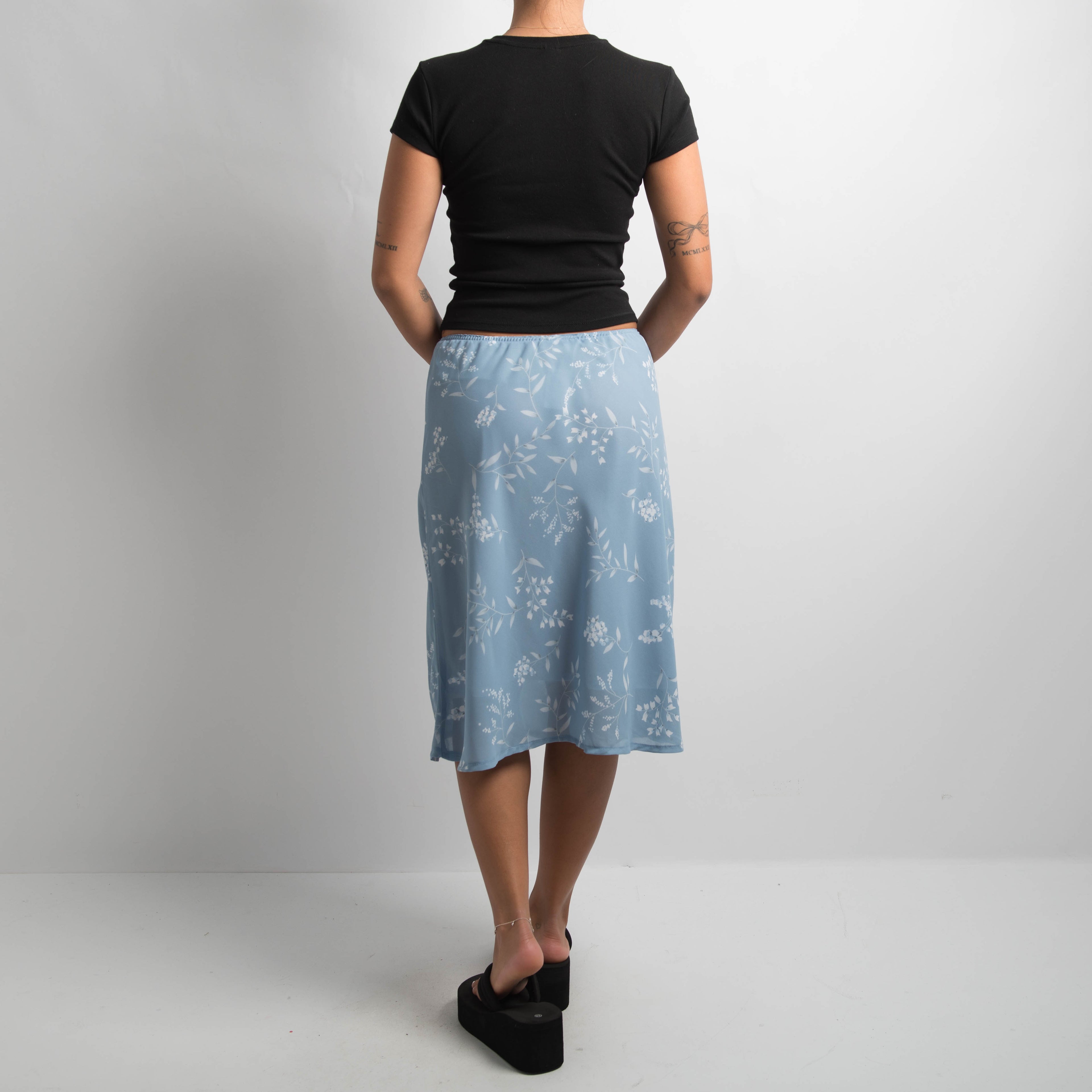 BLUE FLORAL MIDI SKIRT