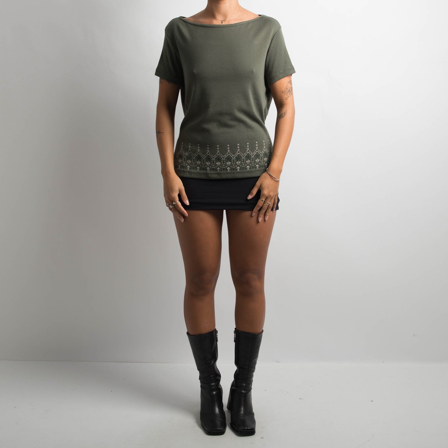 KHAKI GREEN TSHIRT