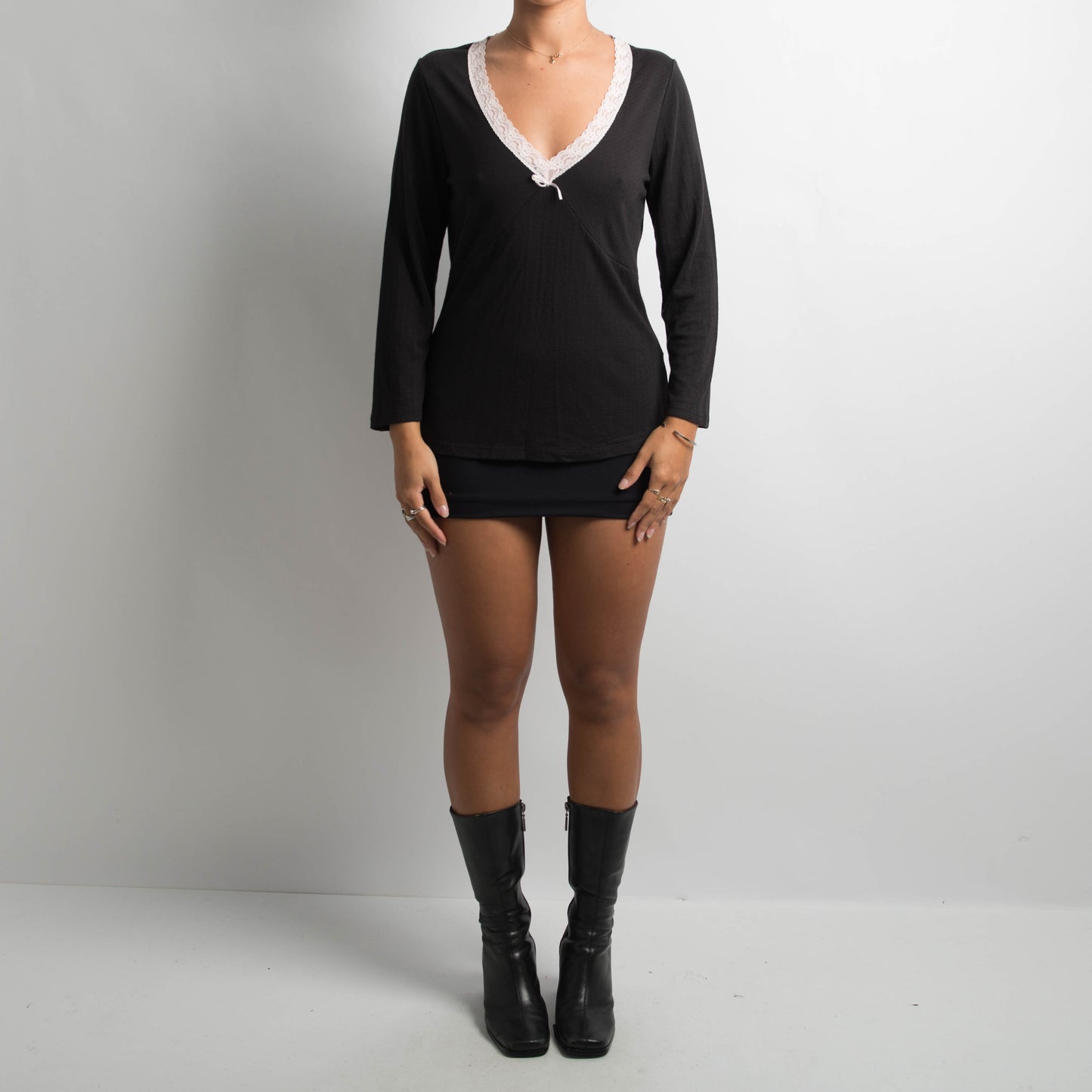BLACK POINTELLE TOP