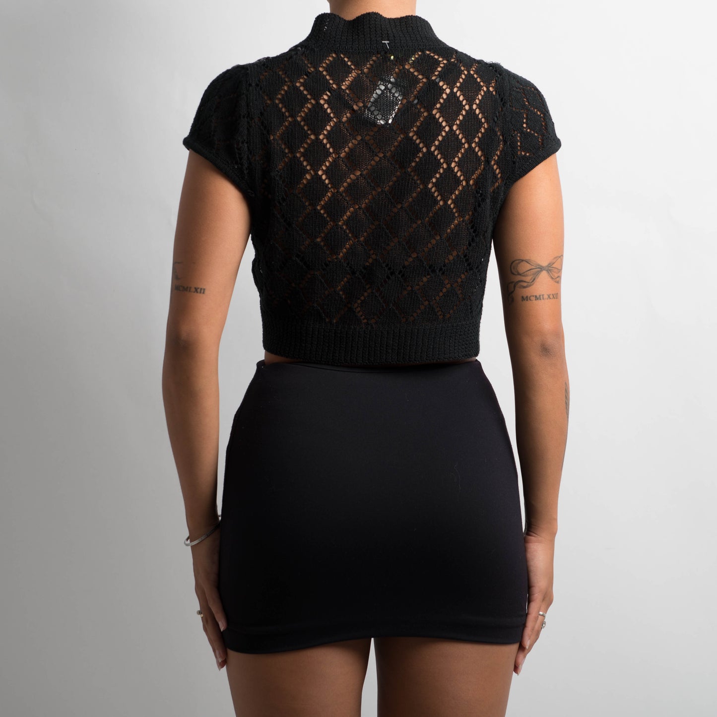 BLACK CROCHET TOP