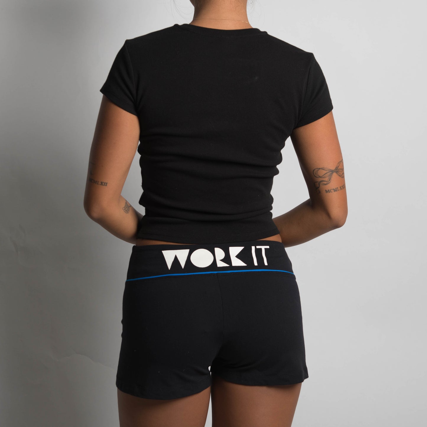 BLACK KICK SHORTS