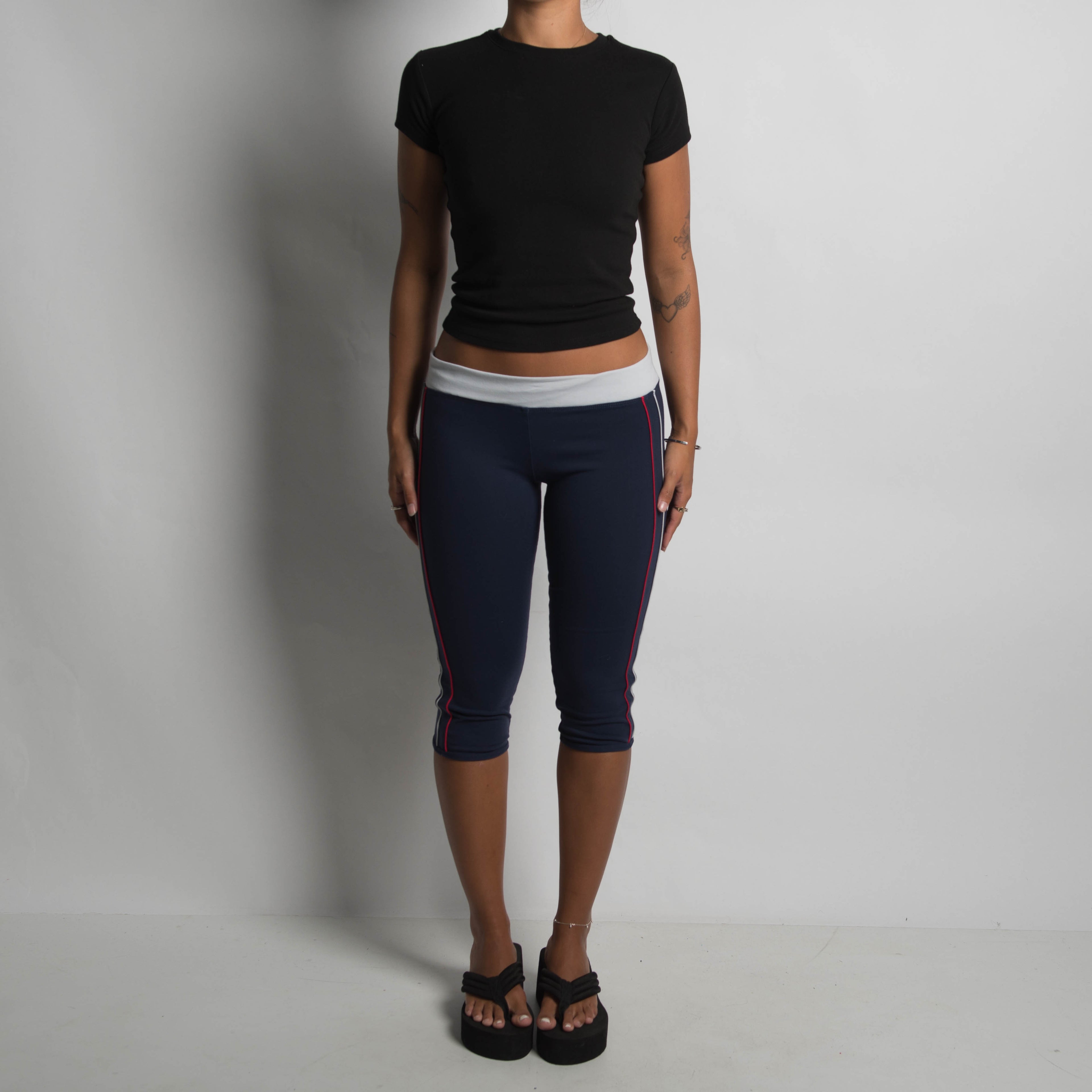 NAVY KNEE LENGTH TIGHTS