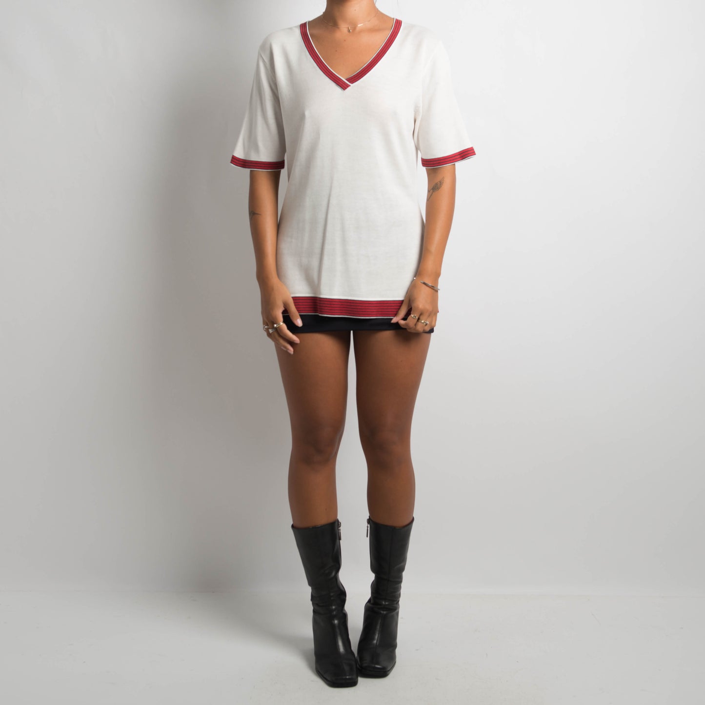 RED TRIM TSHIRT