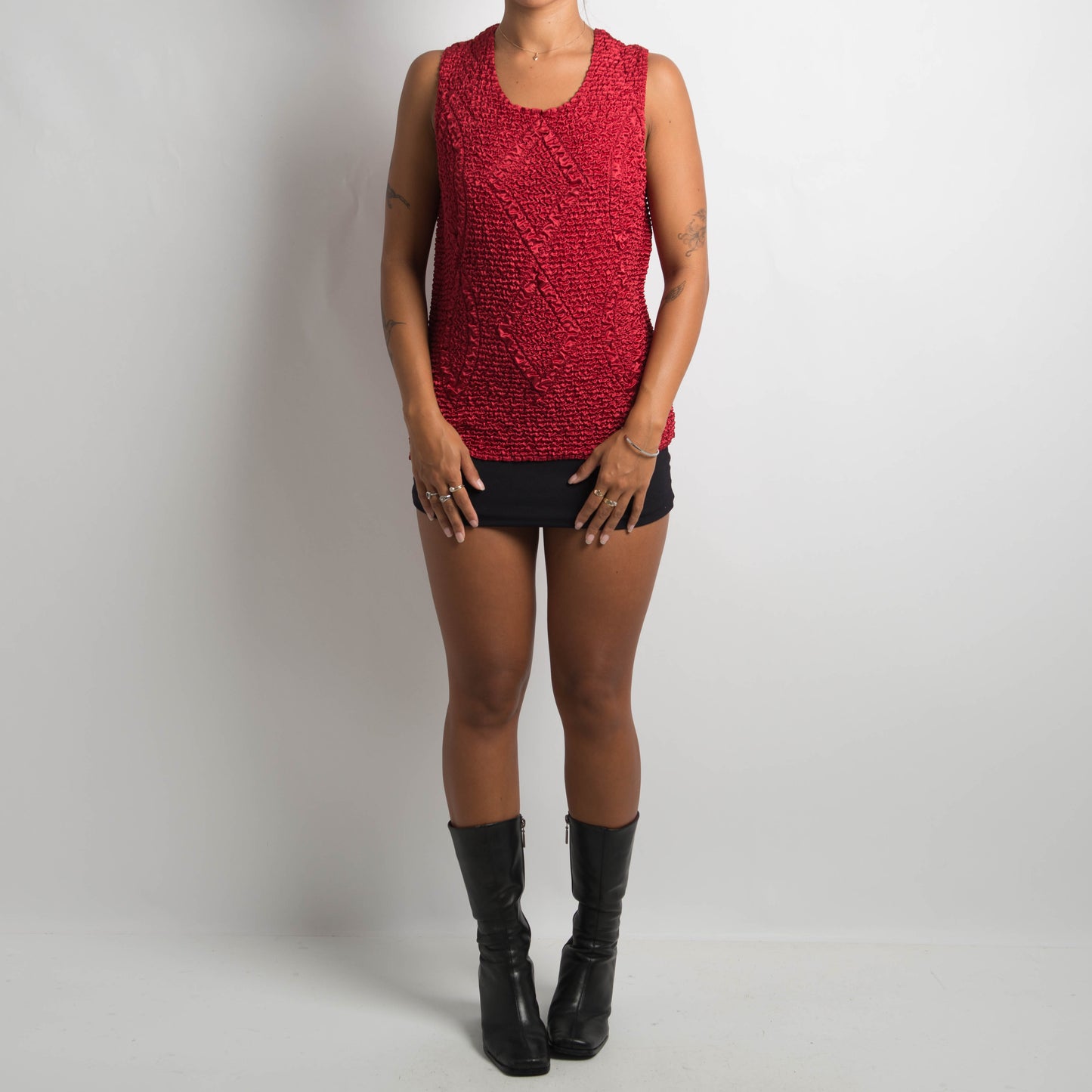 RED TEXTURED TOP