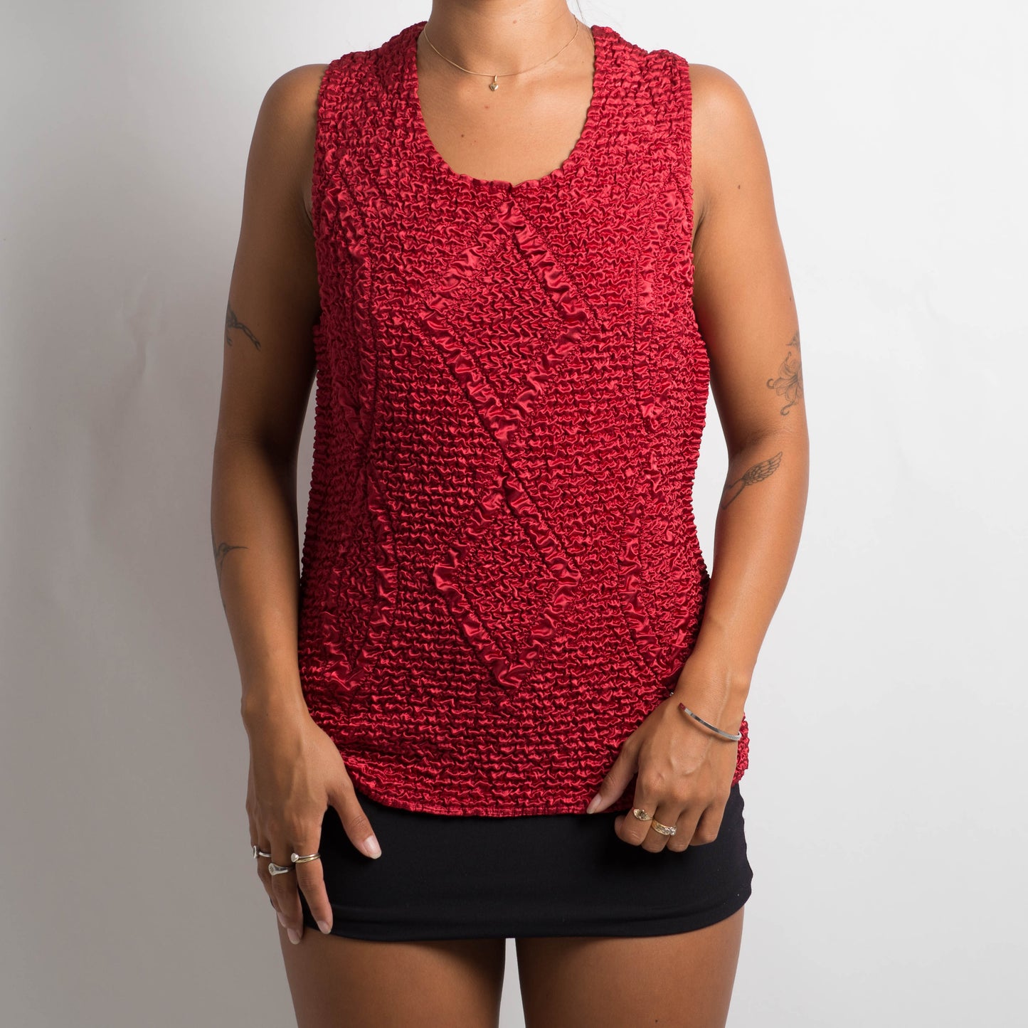 RED TEXTURED TOP
