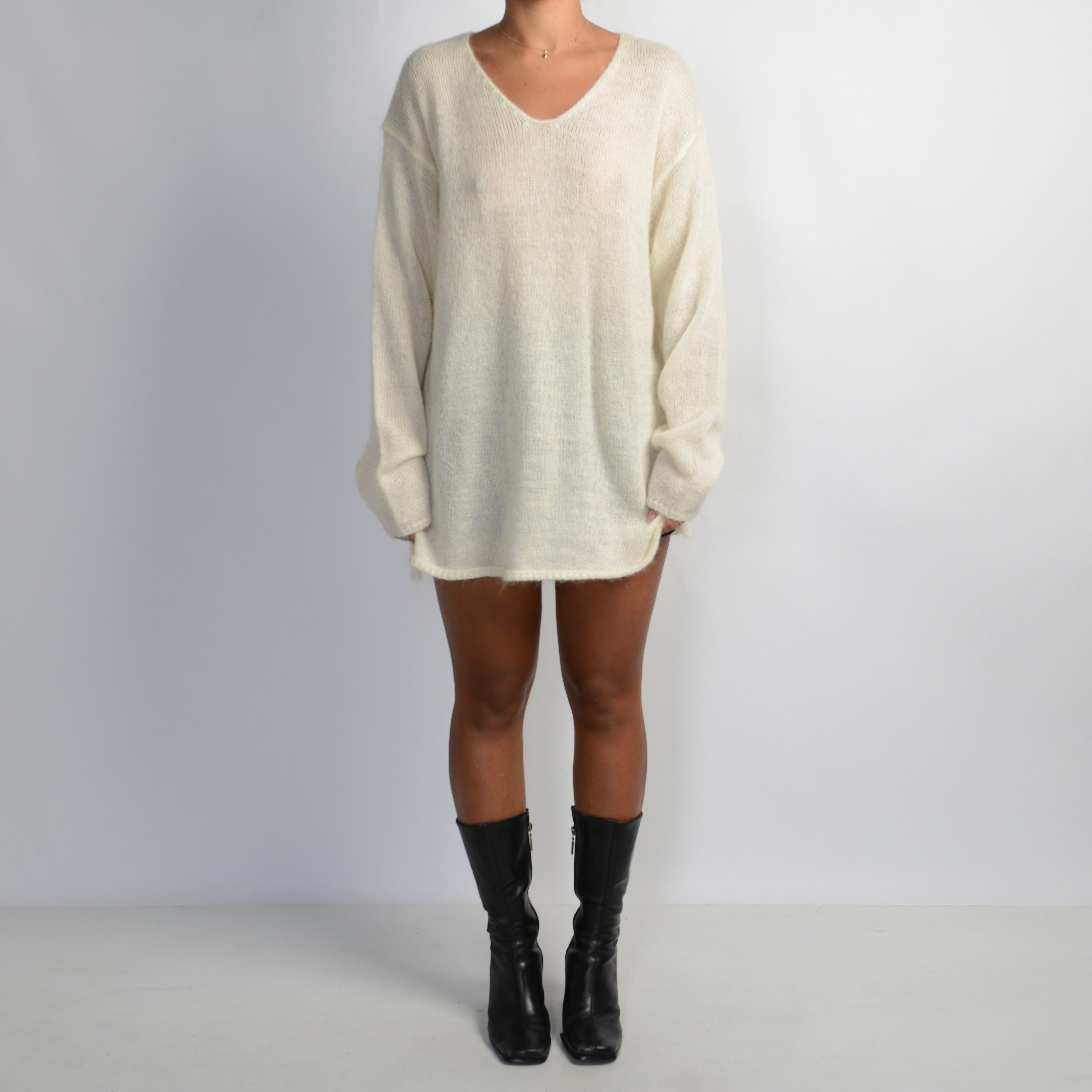 CREAM WOOL SWEATER