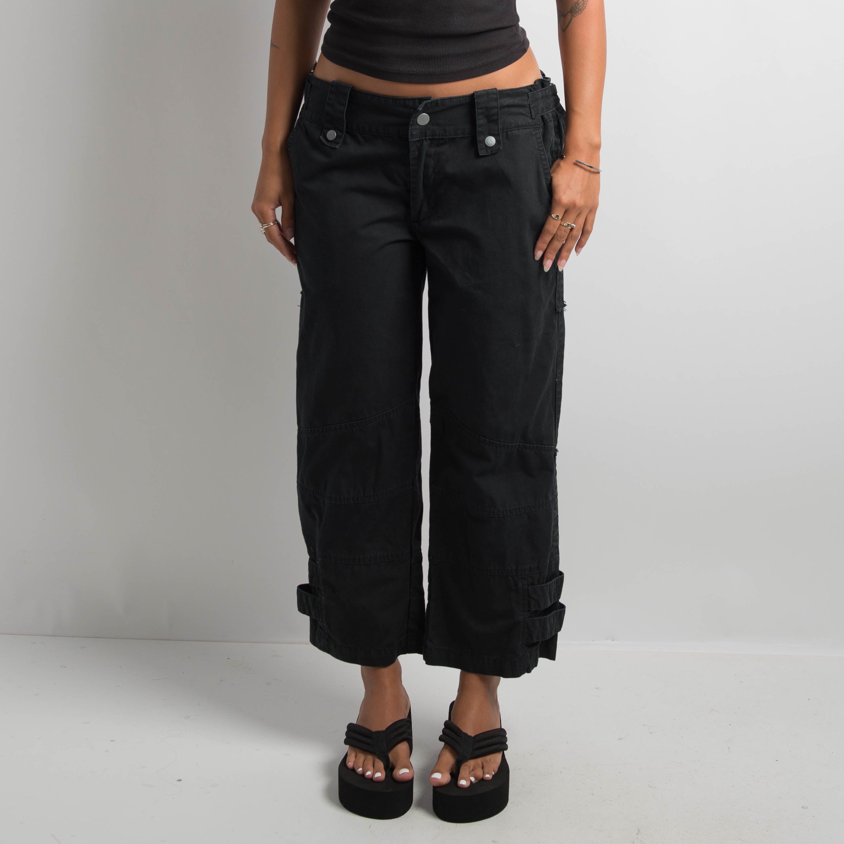 BLACK CARGO TROUSERS