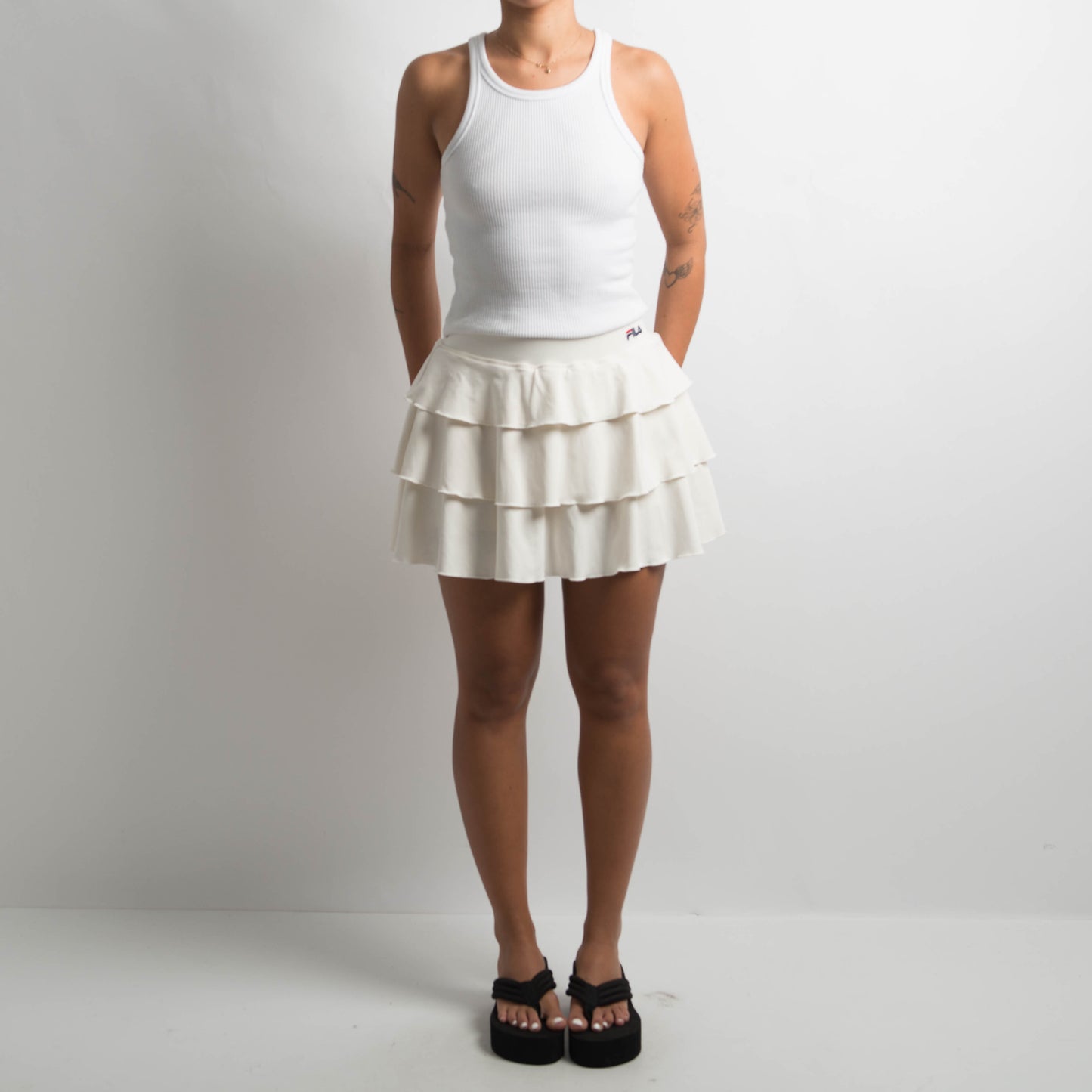 OFF WHITE RUFFLE SKORT
