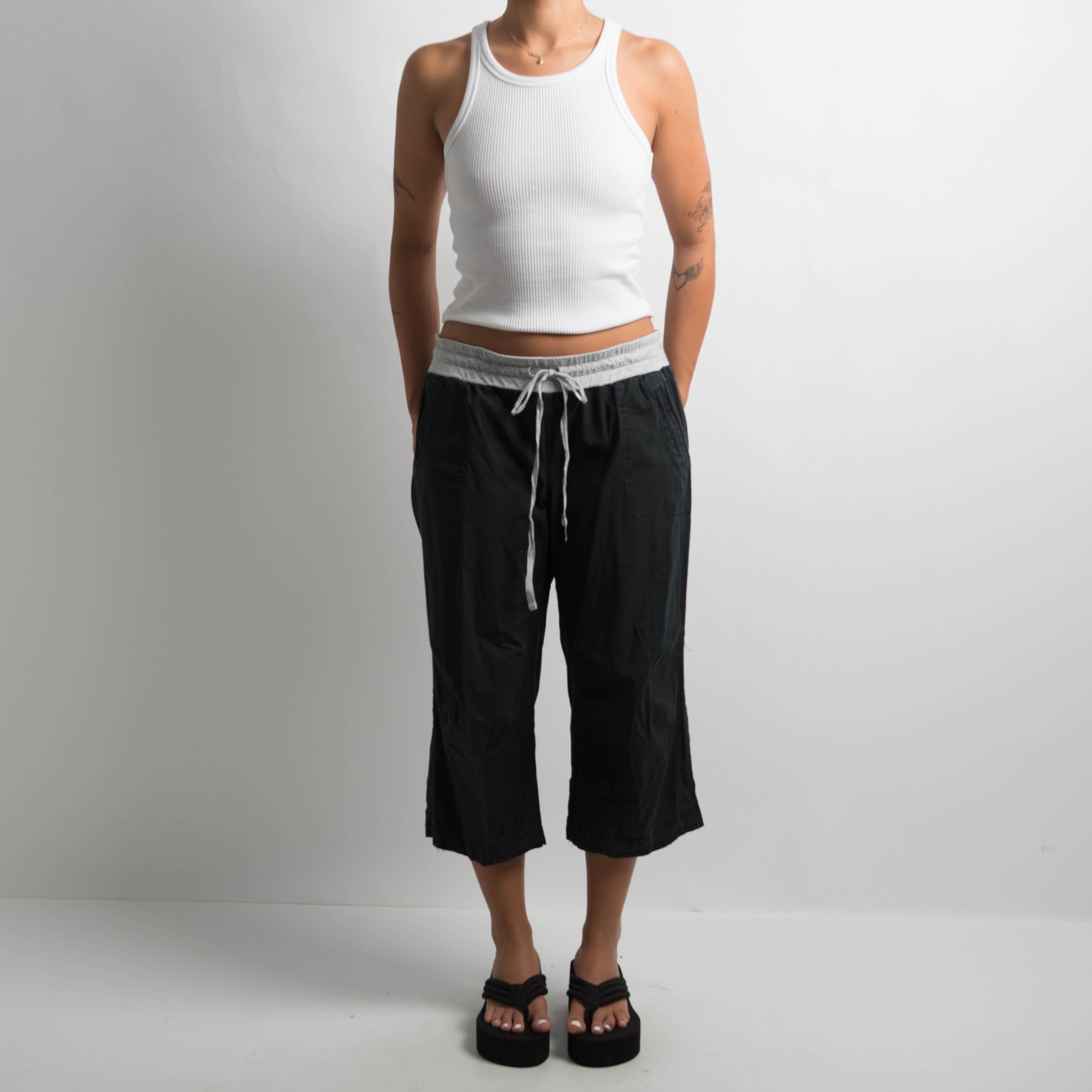 DRAWSTRING CROP PANTS