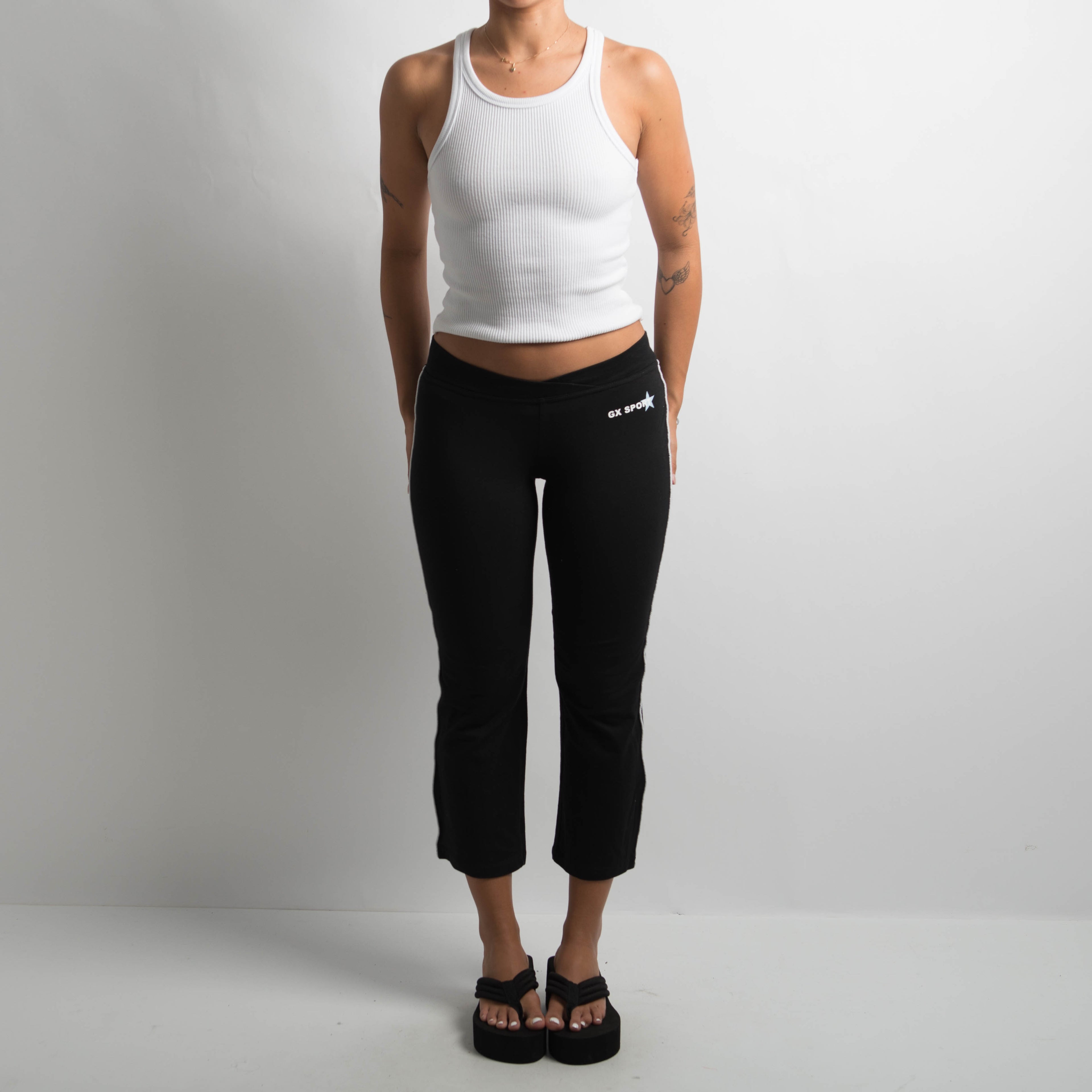 V WAIST CROP LEGGINGS