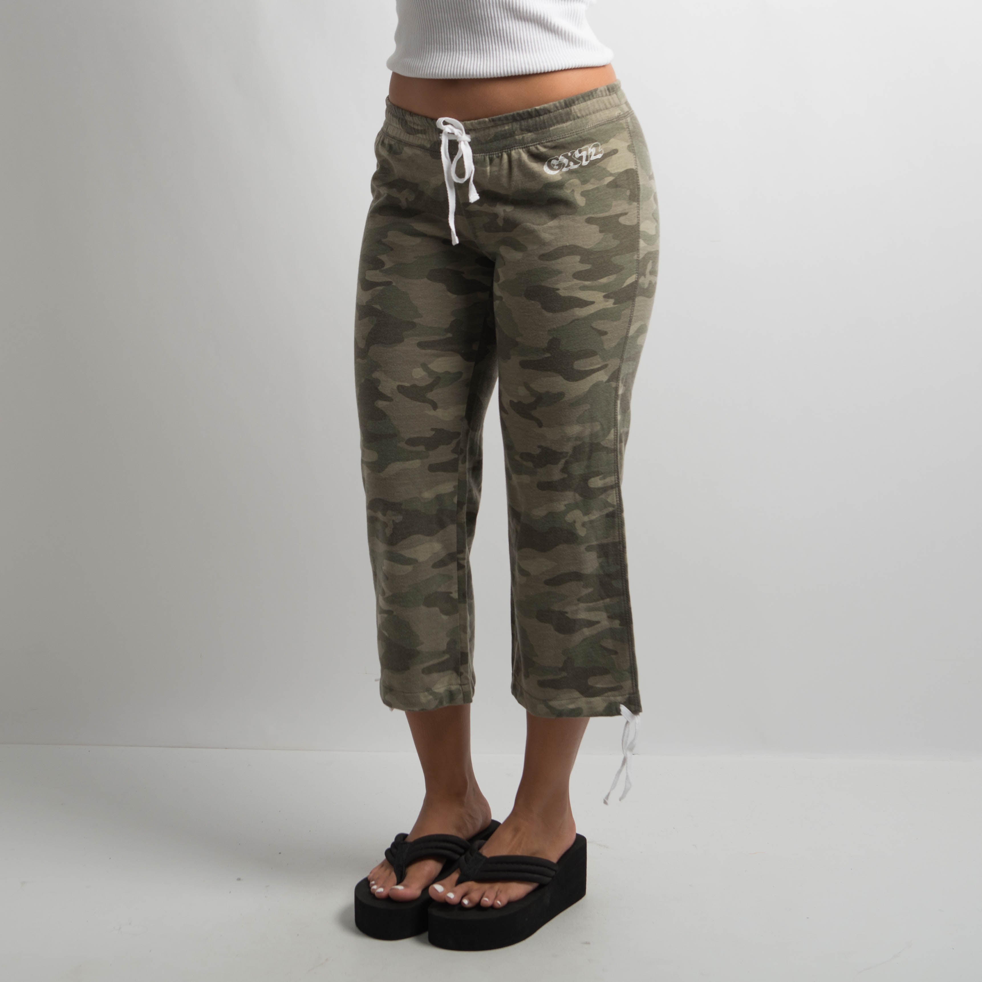 CAMOUFLAGE CROP PANTS