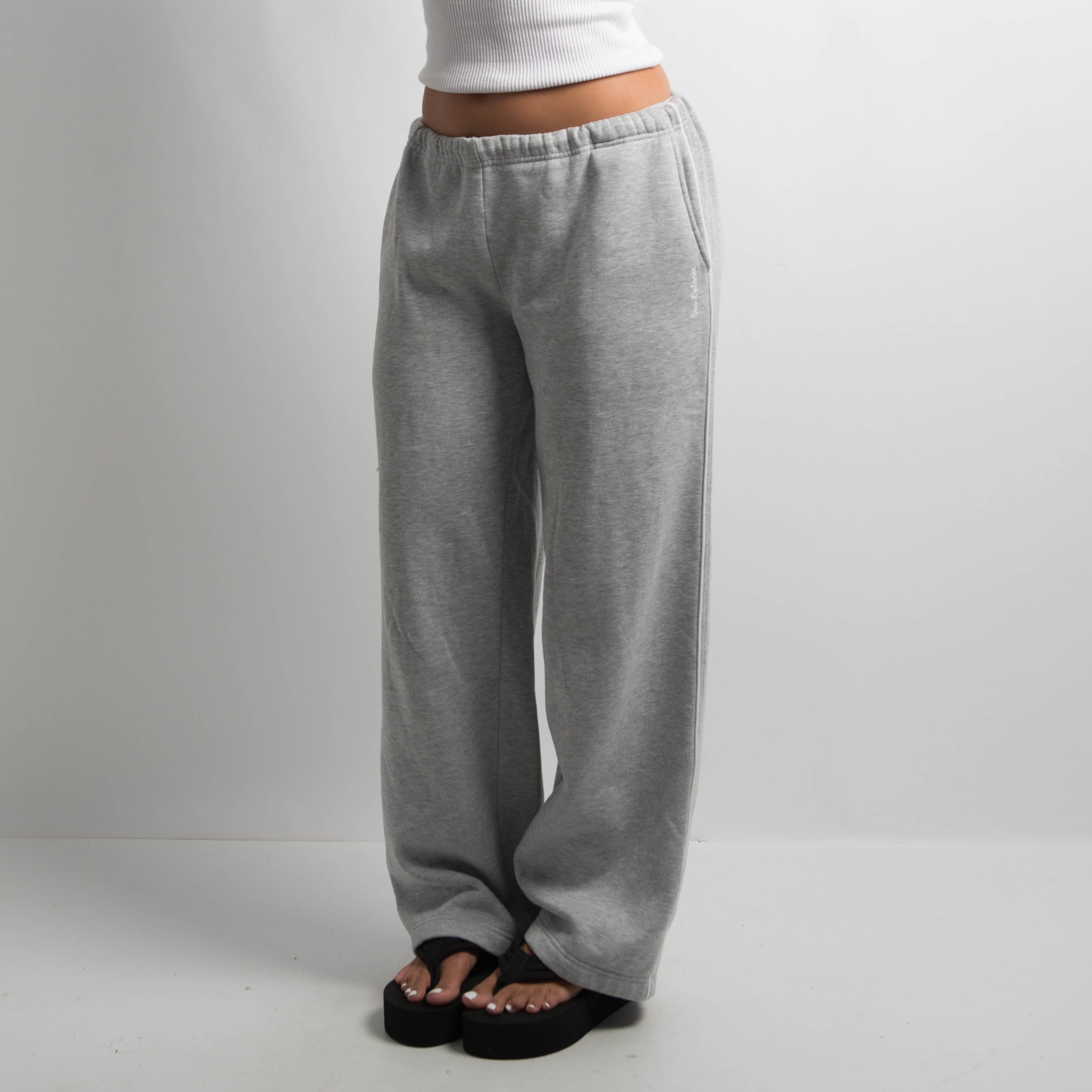 CLASSIC GREY SWEATPANTS