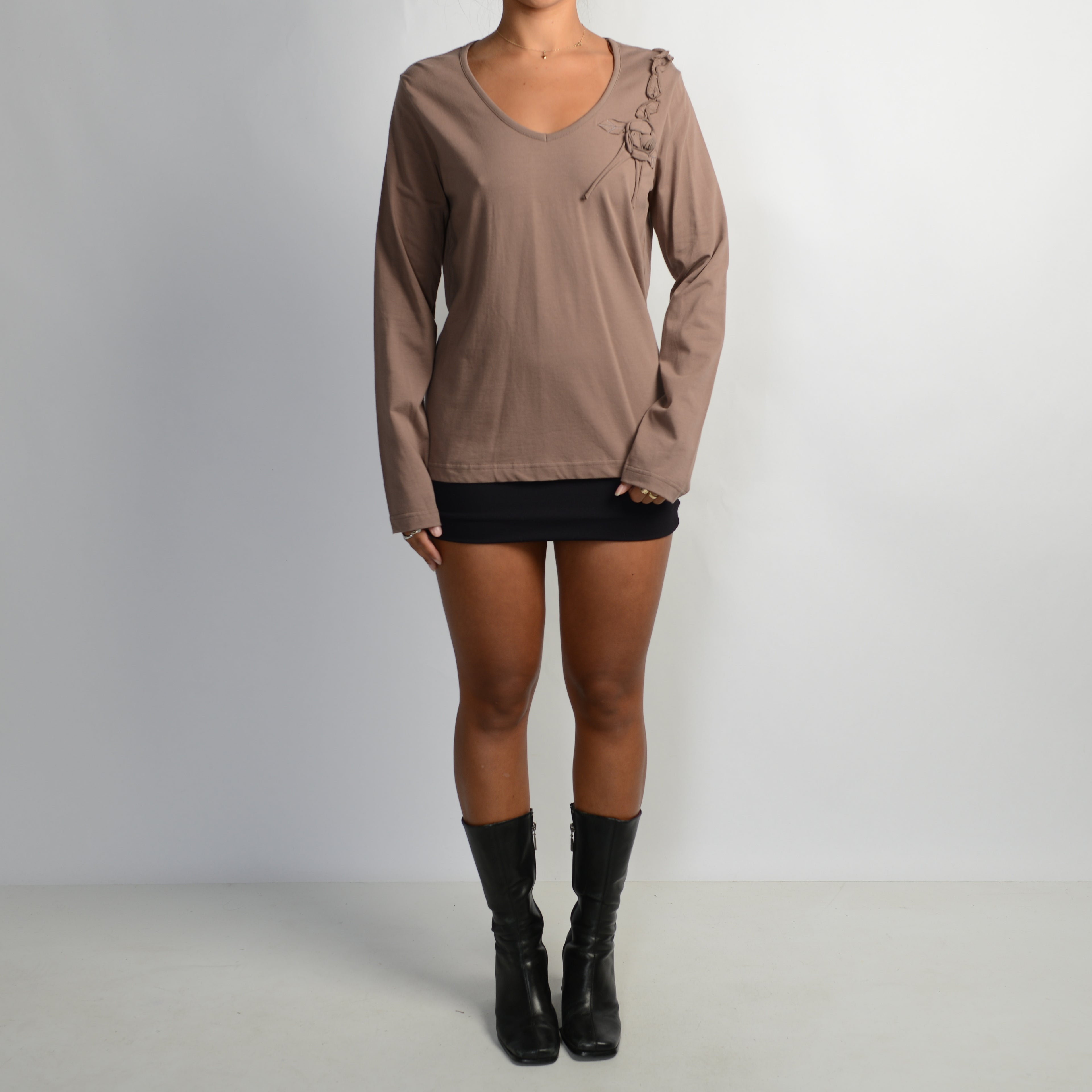 BROWN LONG SLEEVE TOP