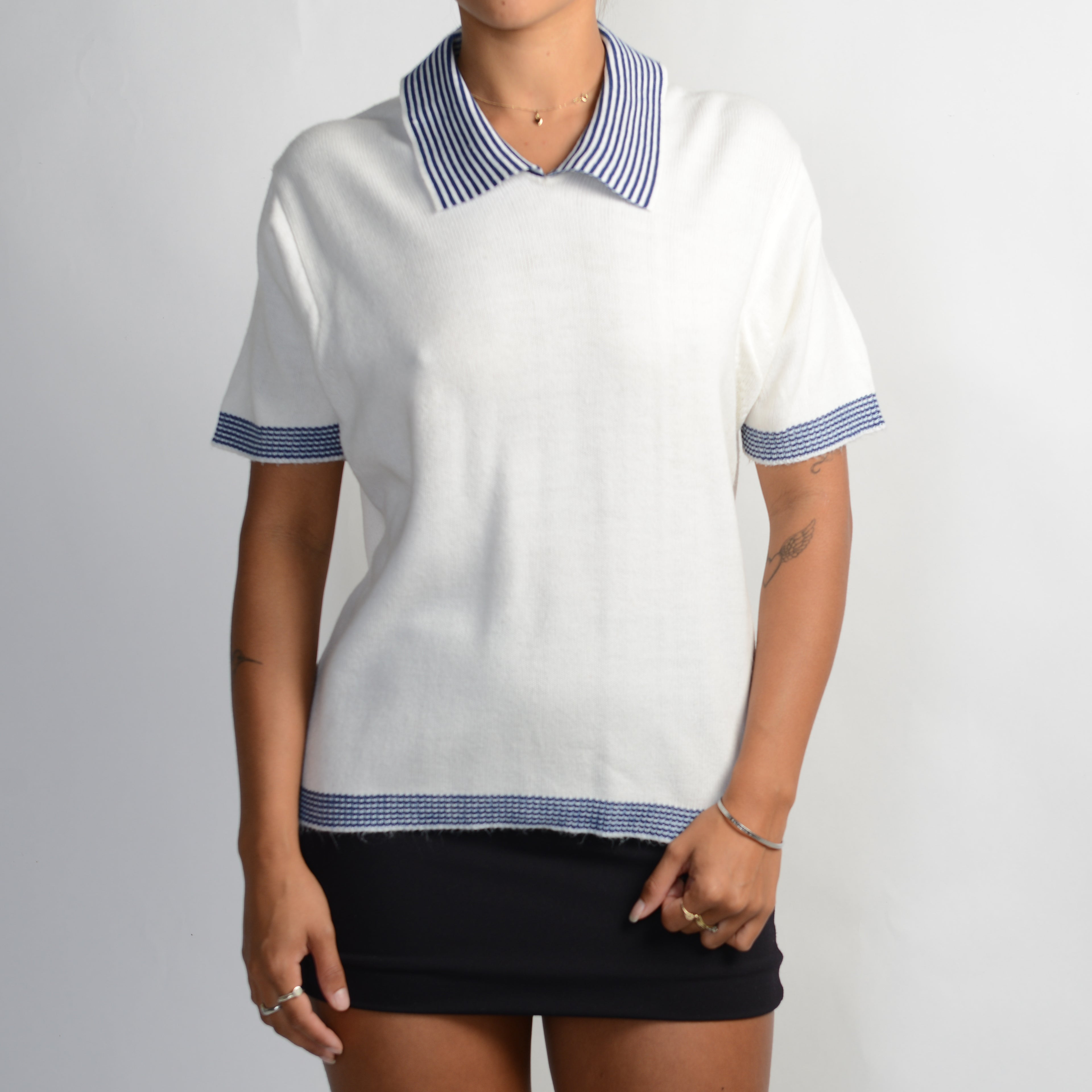 NAVY STRIPE COLLAR TOP