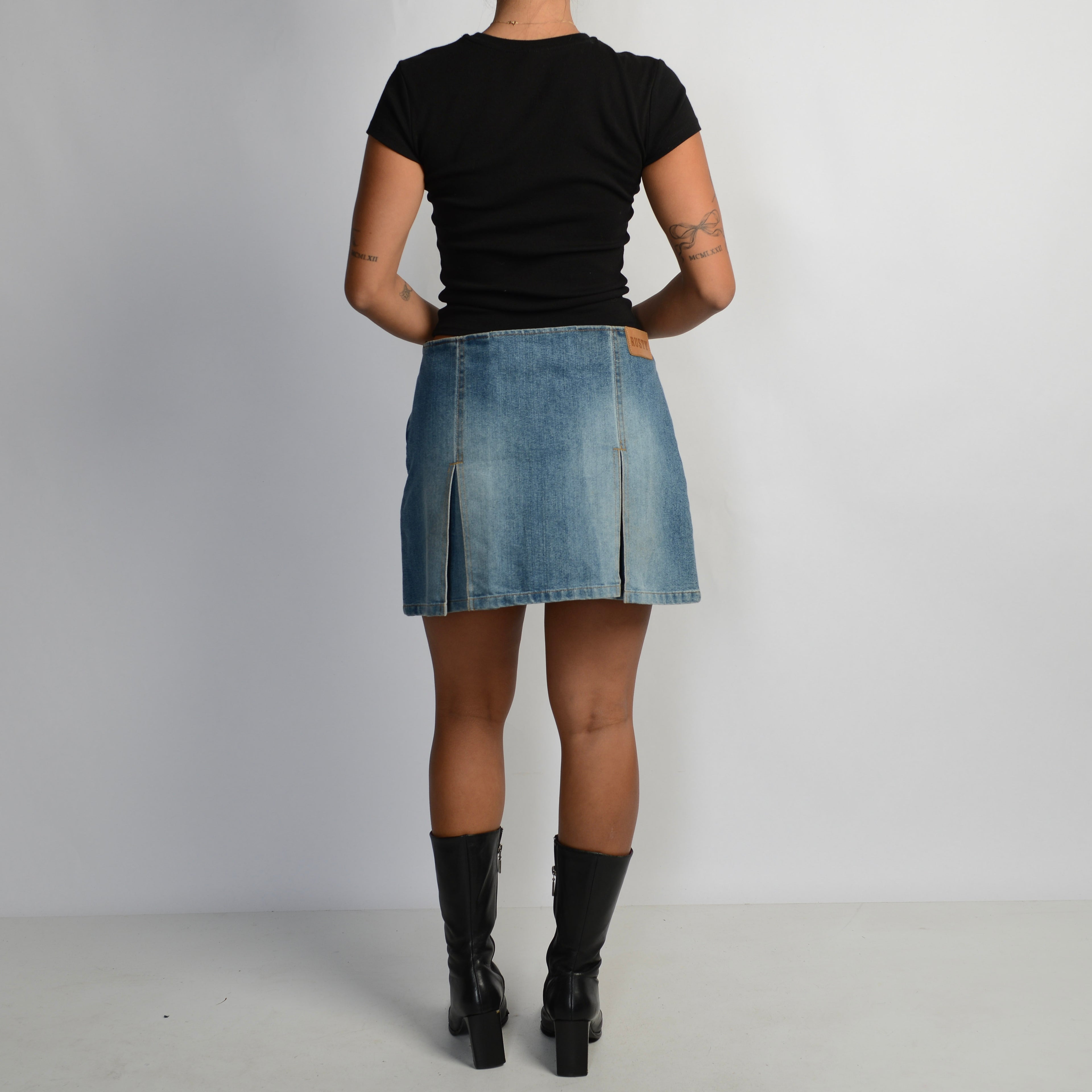 PLEATED DENIM SKIRT