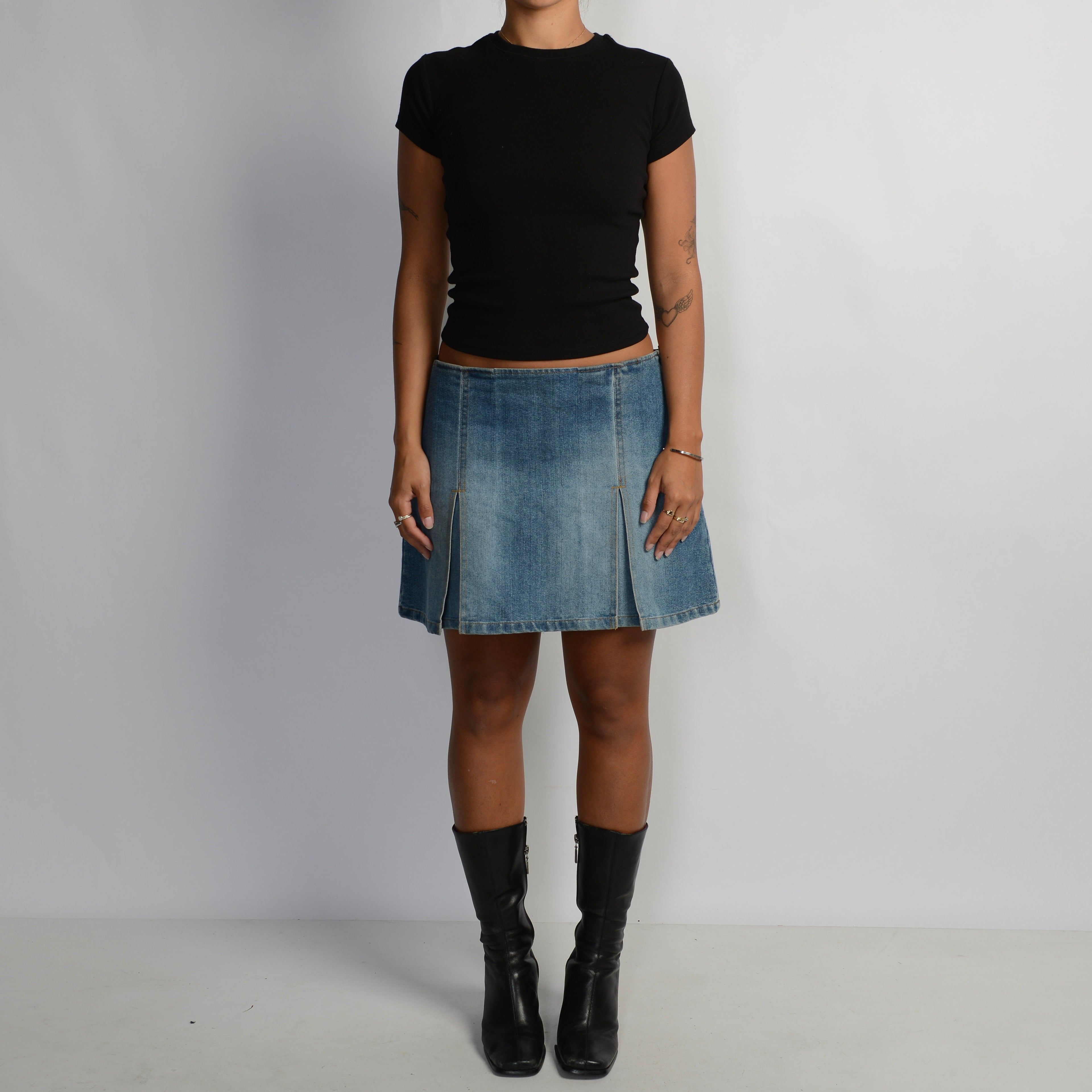 PLEATED DENIM SKIRT