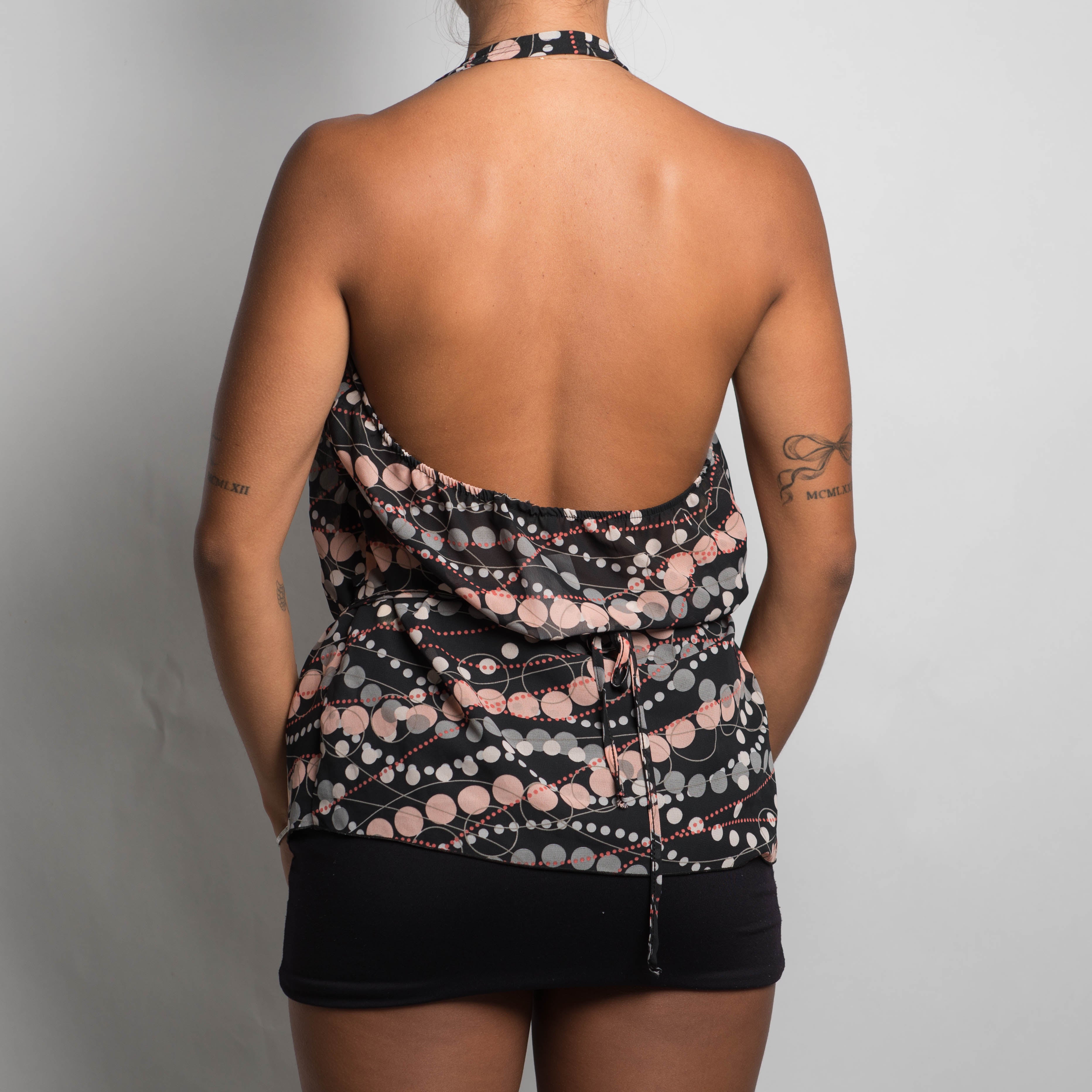 PATTERN WRAP TOP