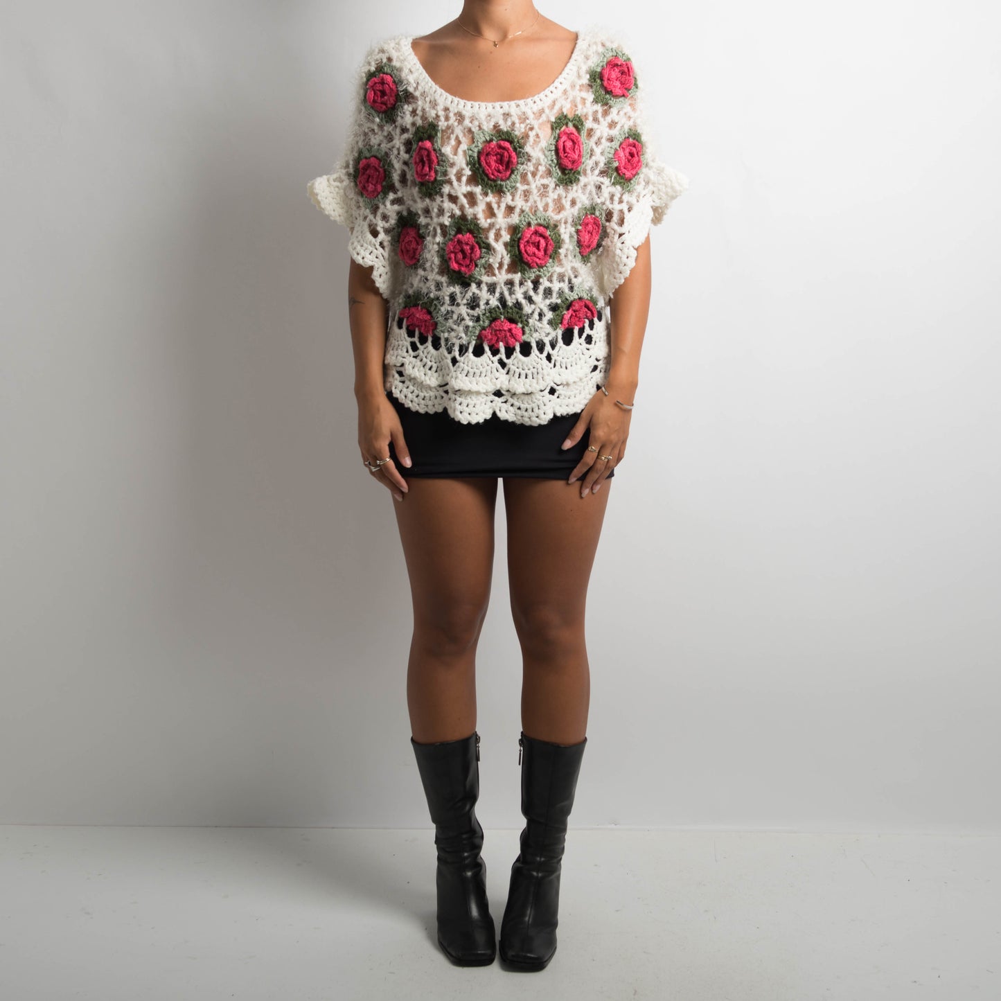 FLORAL CROCHET KNIT TOP