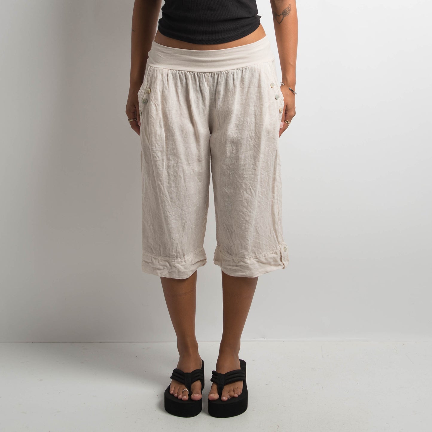 BEIGE RELAXED 3/4 PANTS