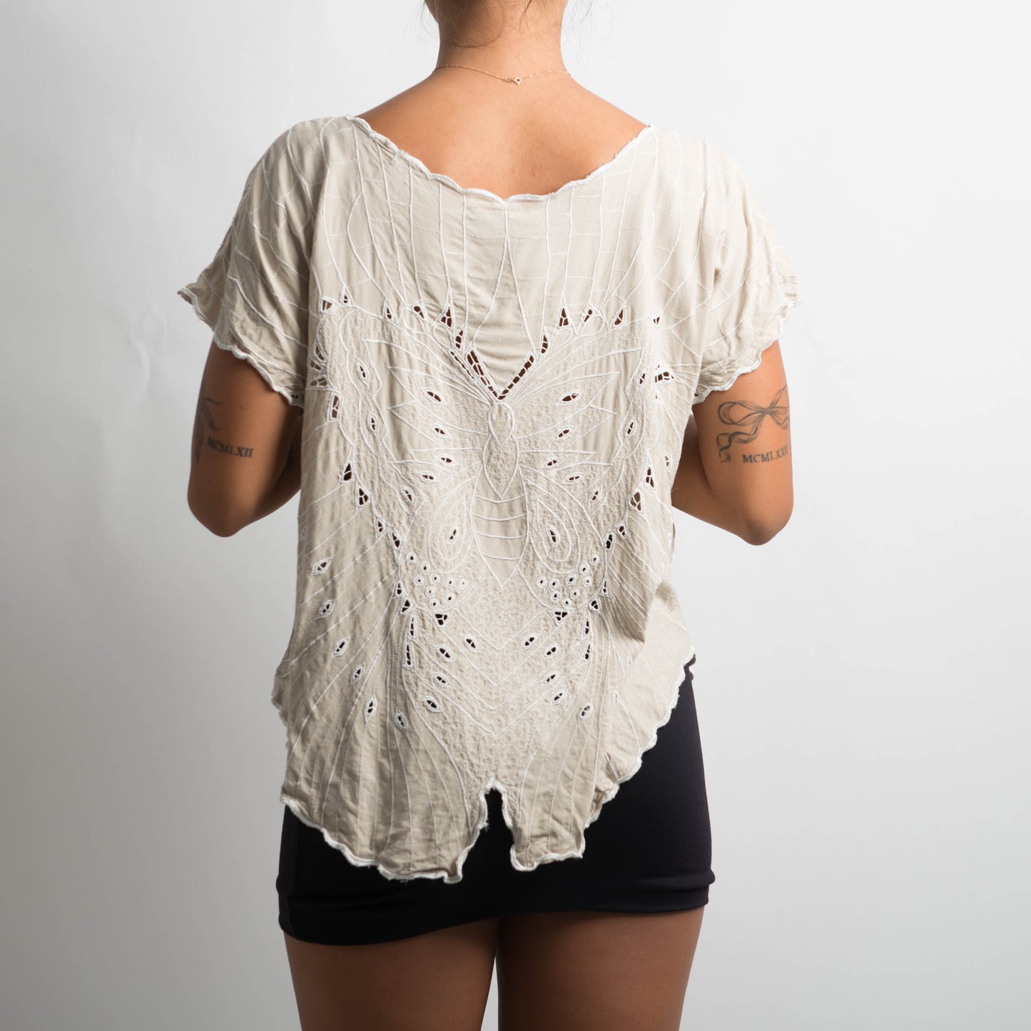 CREAM EMBROIDERED TOP