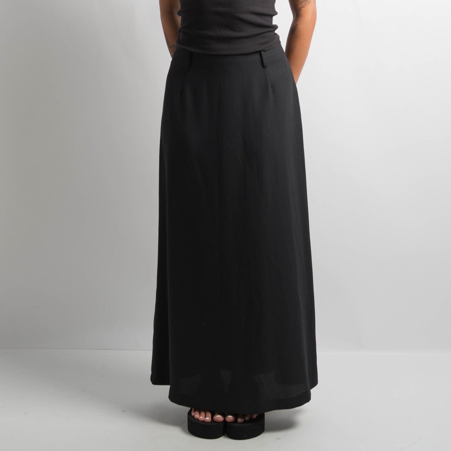BLACK MAXI SKIRT