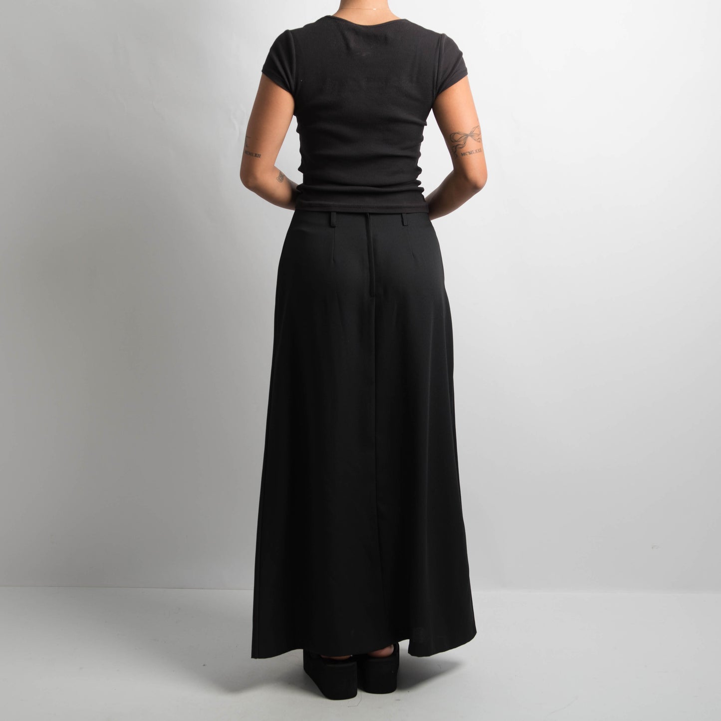 BLACK MAXI SKIRT