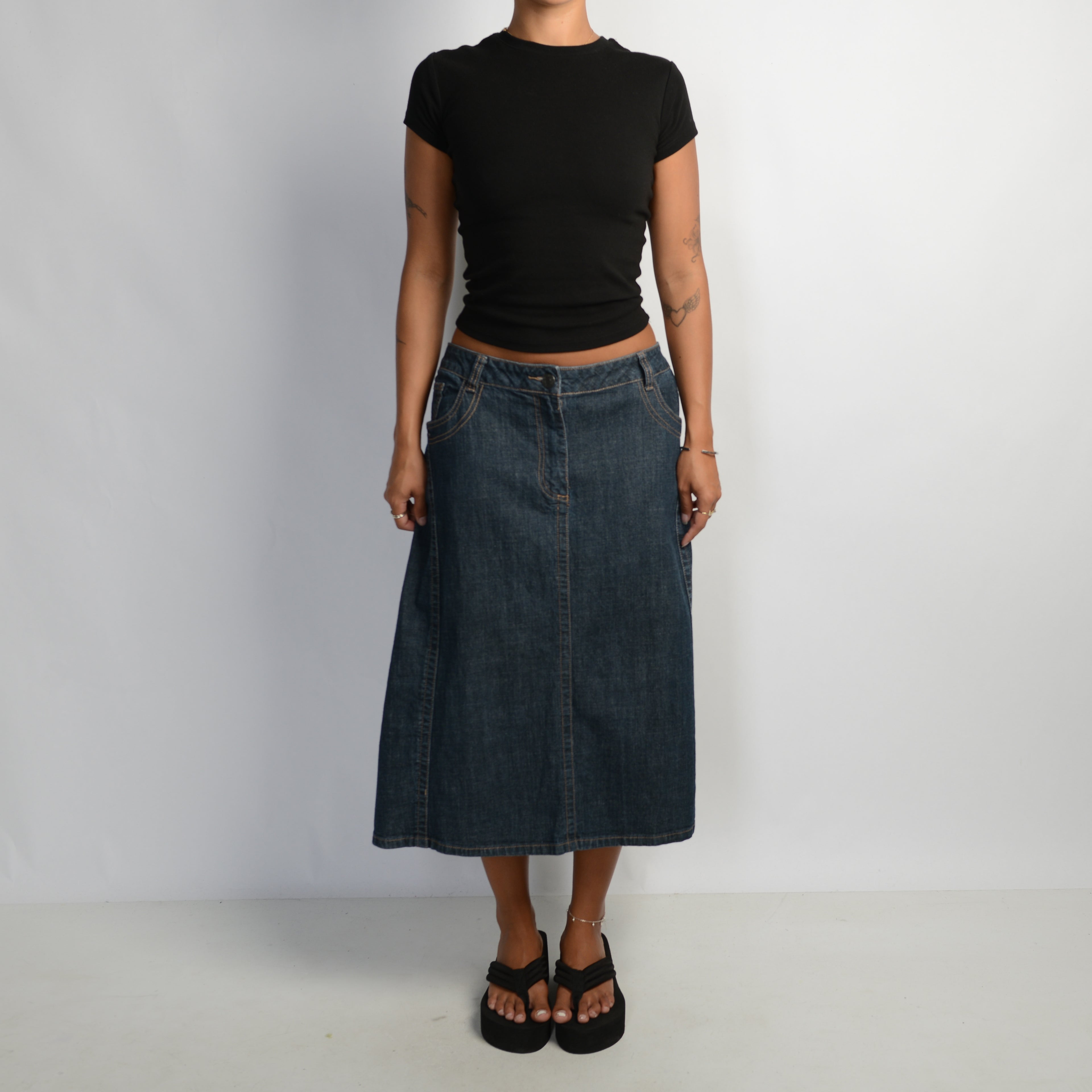 DARK WASH MIDI SKIRT