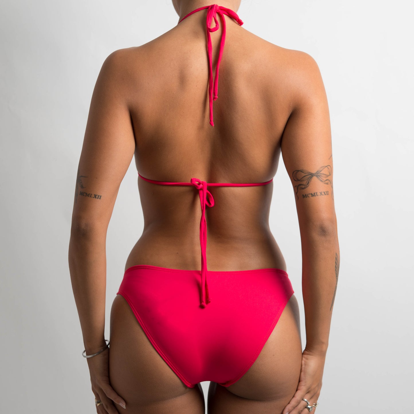 RASPBERRY STRING BIKINI TOP