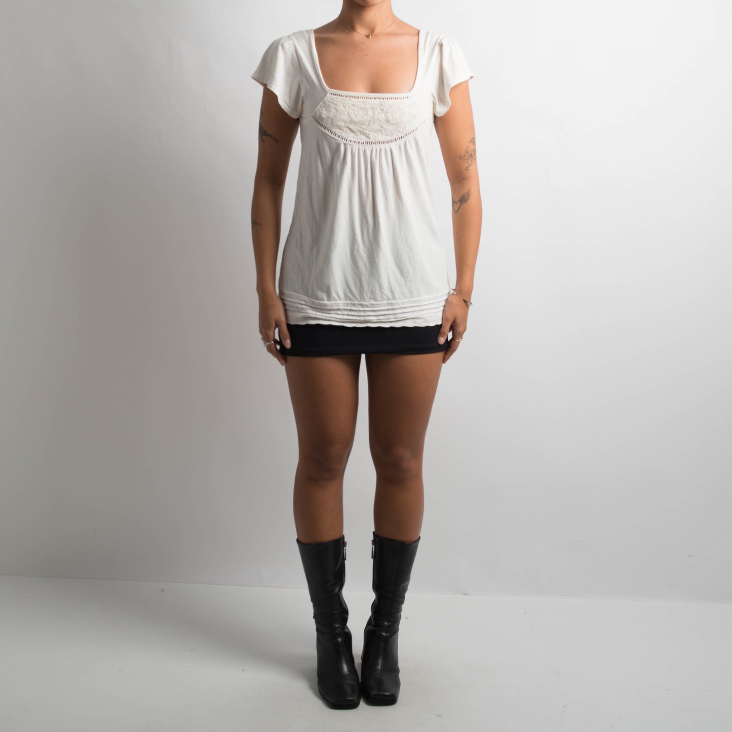 CREAM BABYDOLL TOP