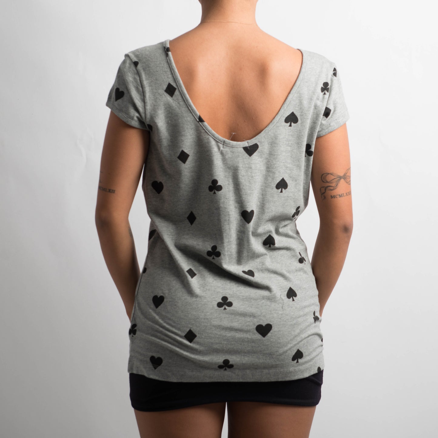 GREY PATTERNED TOP