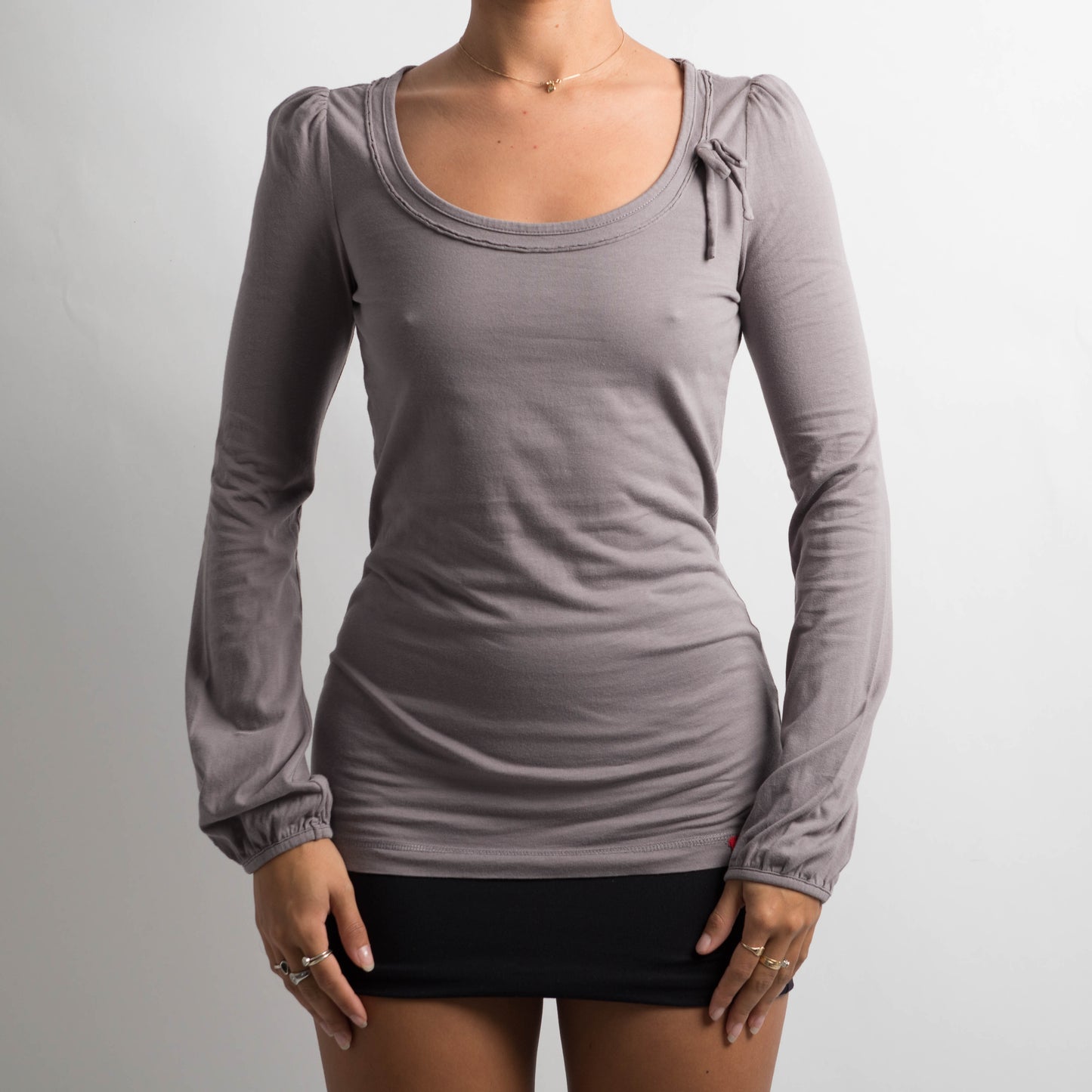 GREY LONG SLEEVE TOP