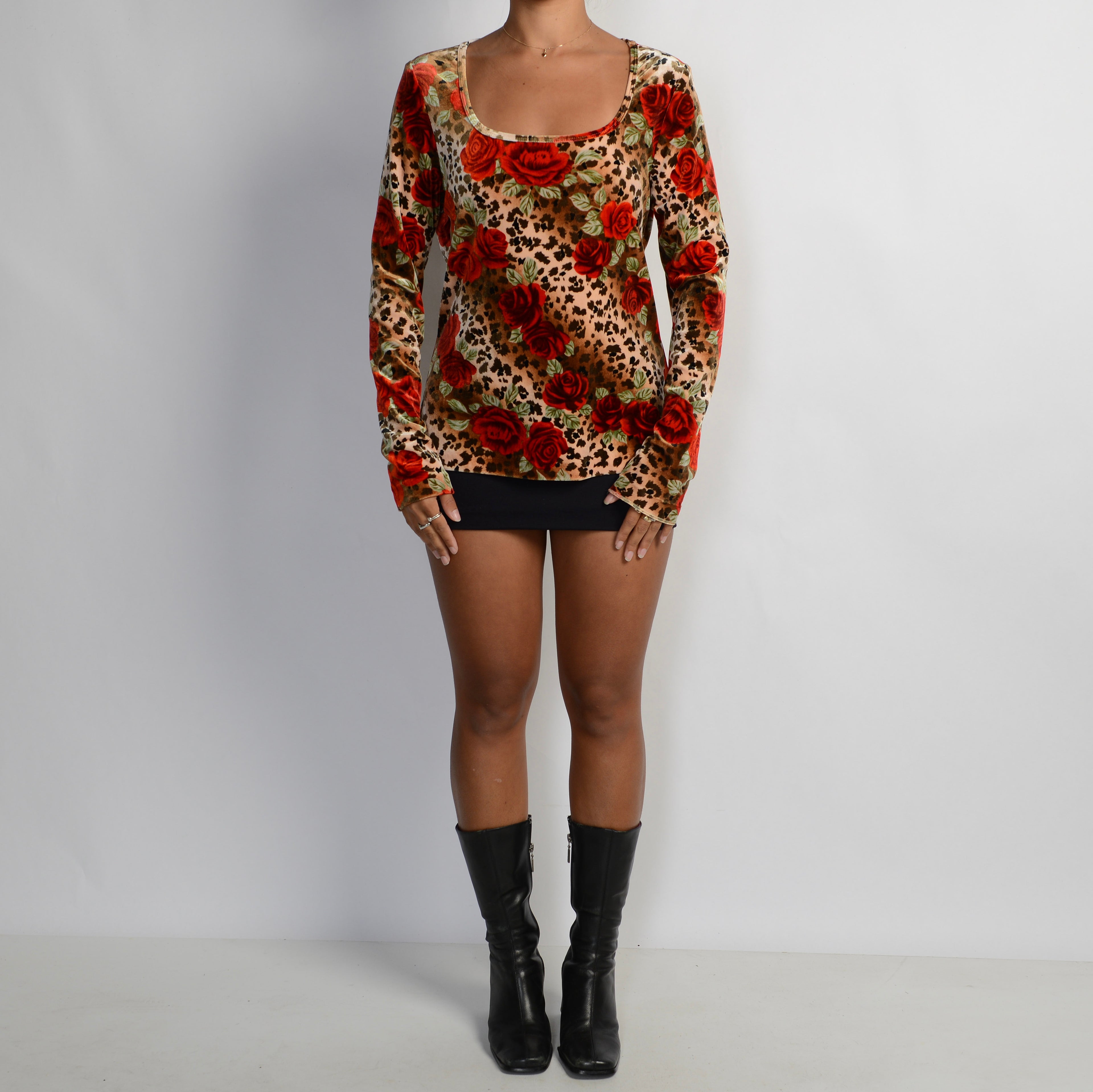 VELOUR LONG SLEEVE TOP