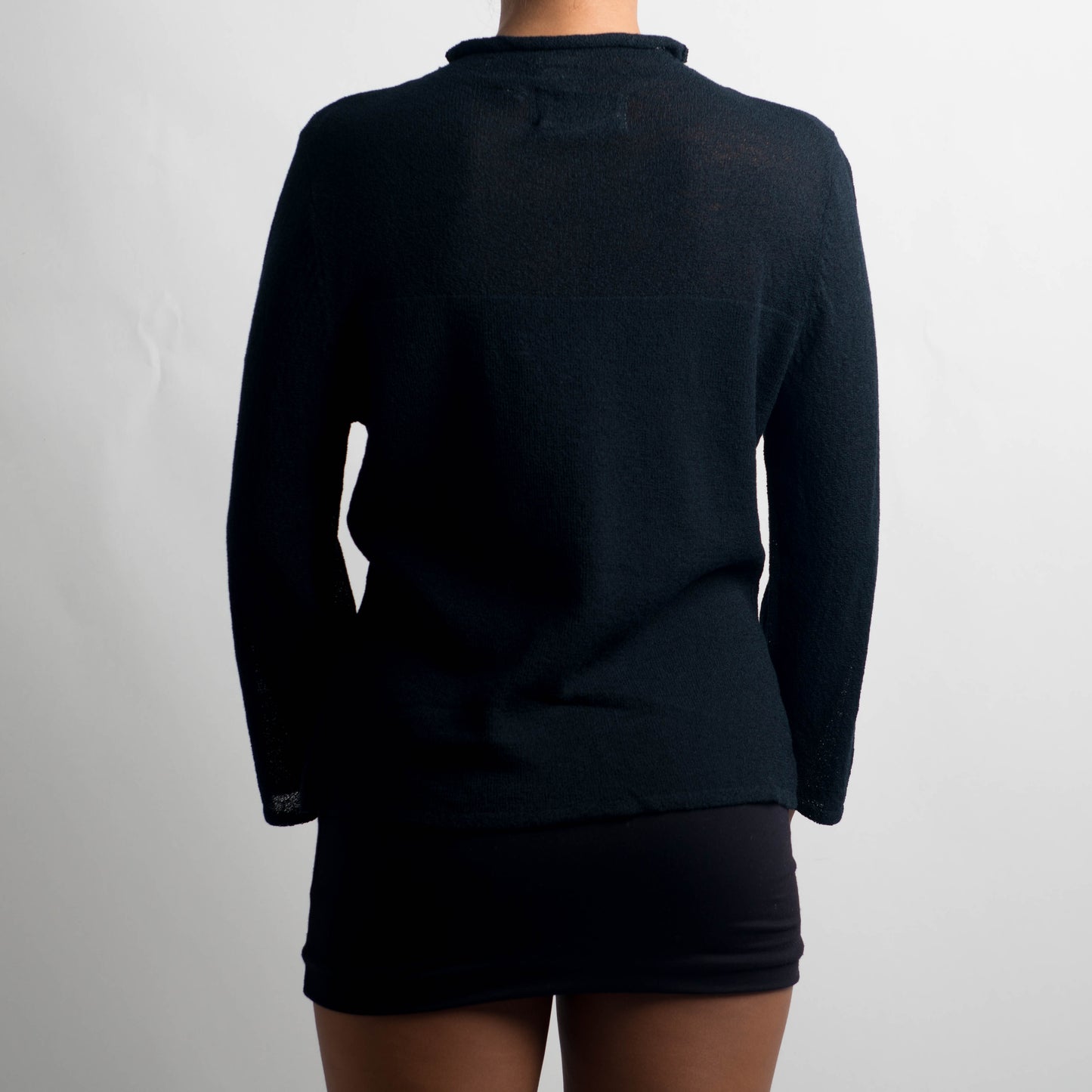 BLACK KNIT LONG SLEEVE TOP