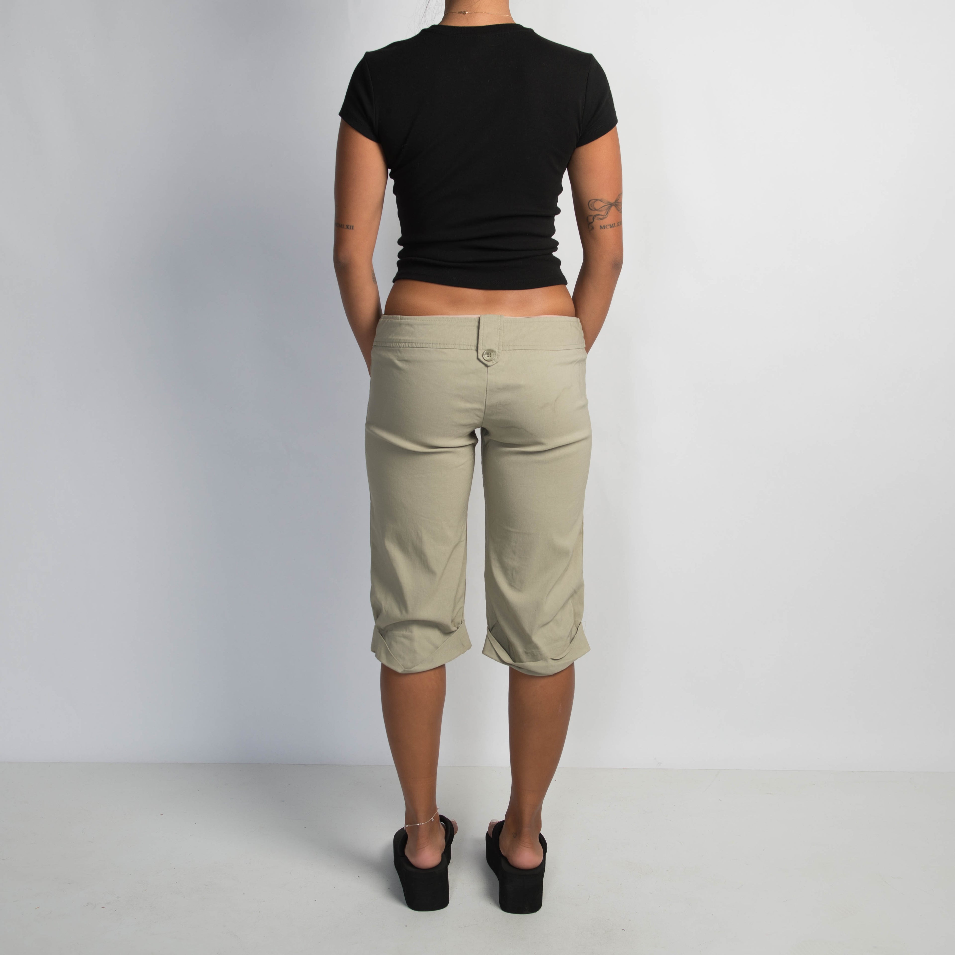 PALE KHAKI CROP PANTS