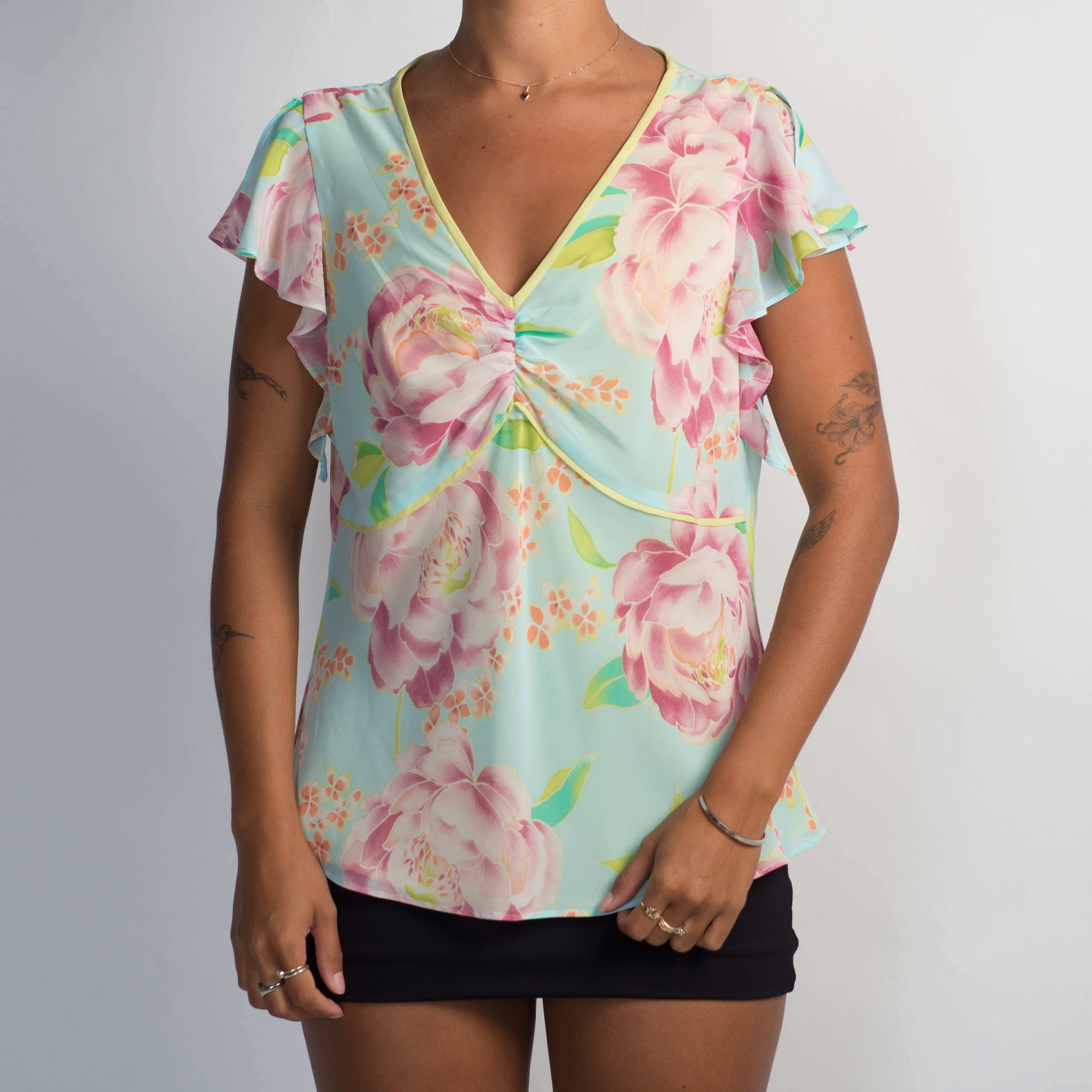 FLORAL RUFFLE TOP