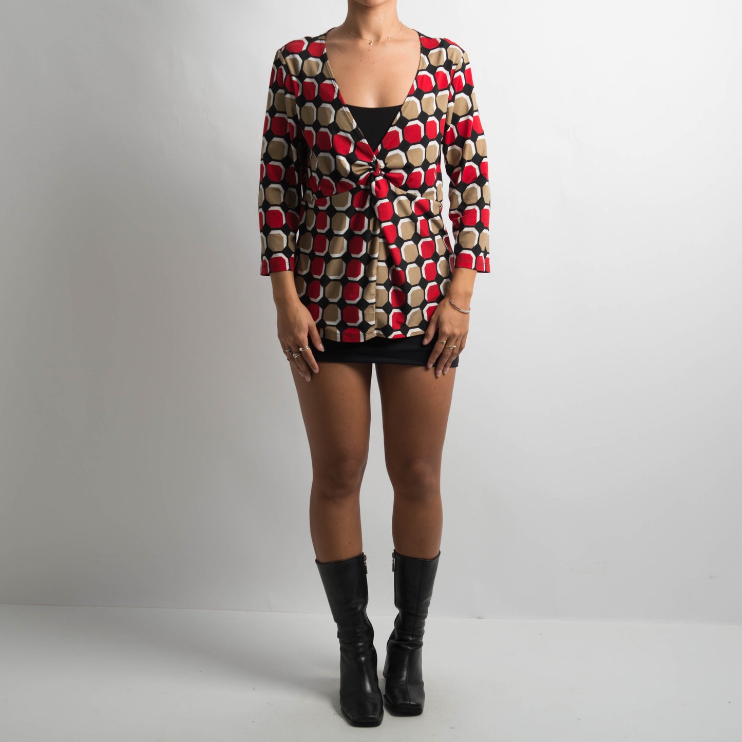 RED PATTERN TOP