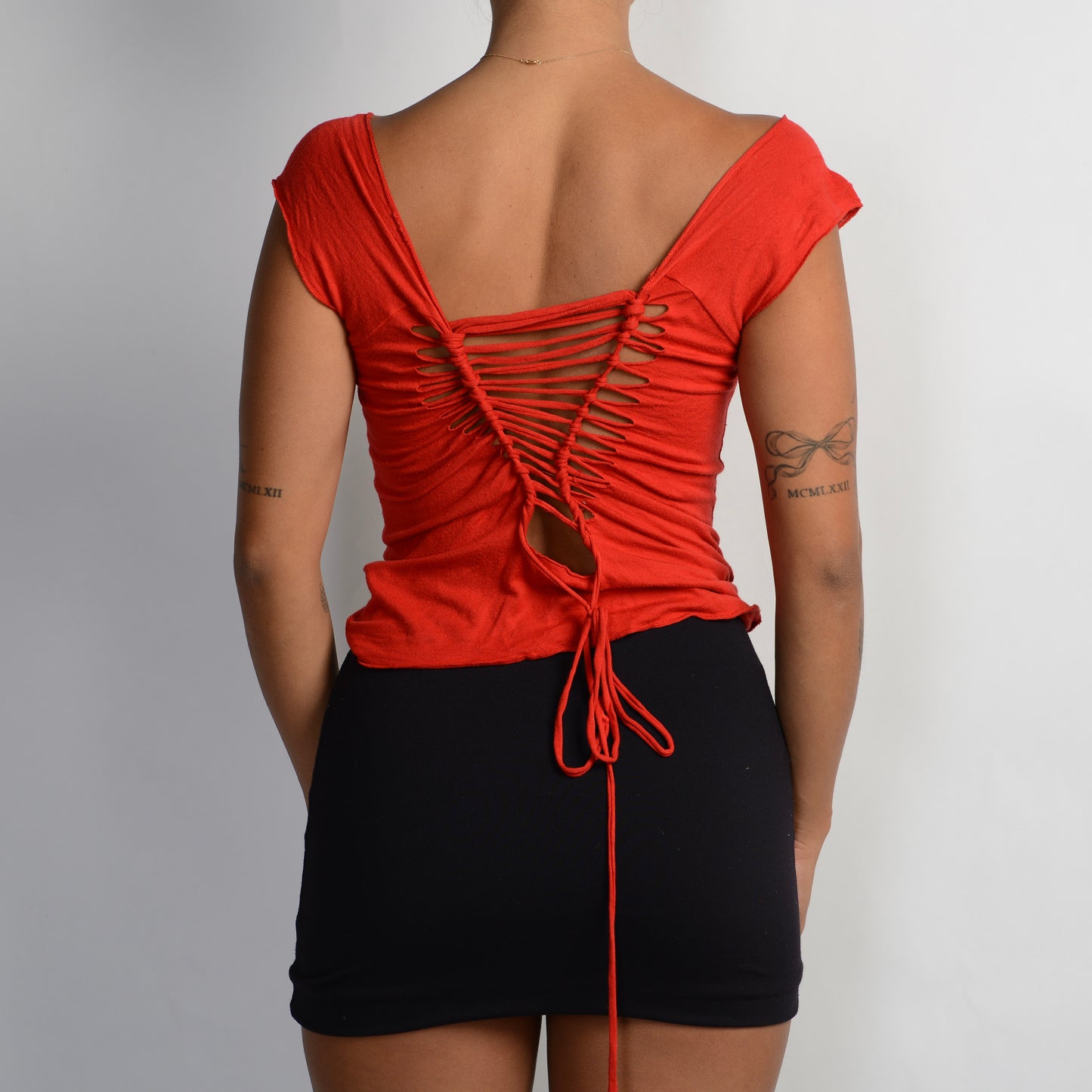 RED GRAPHIC TOP