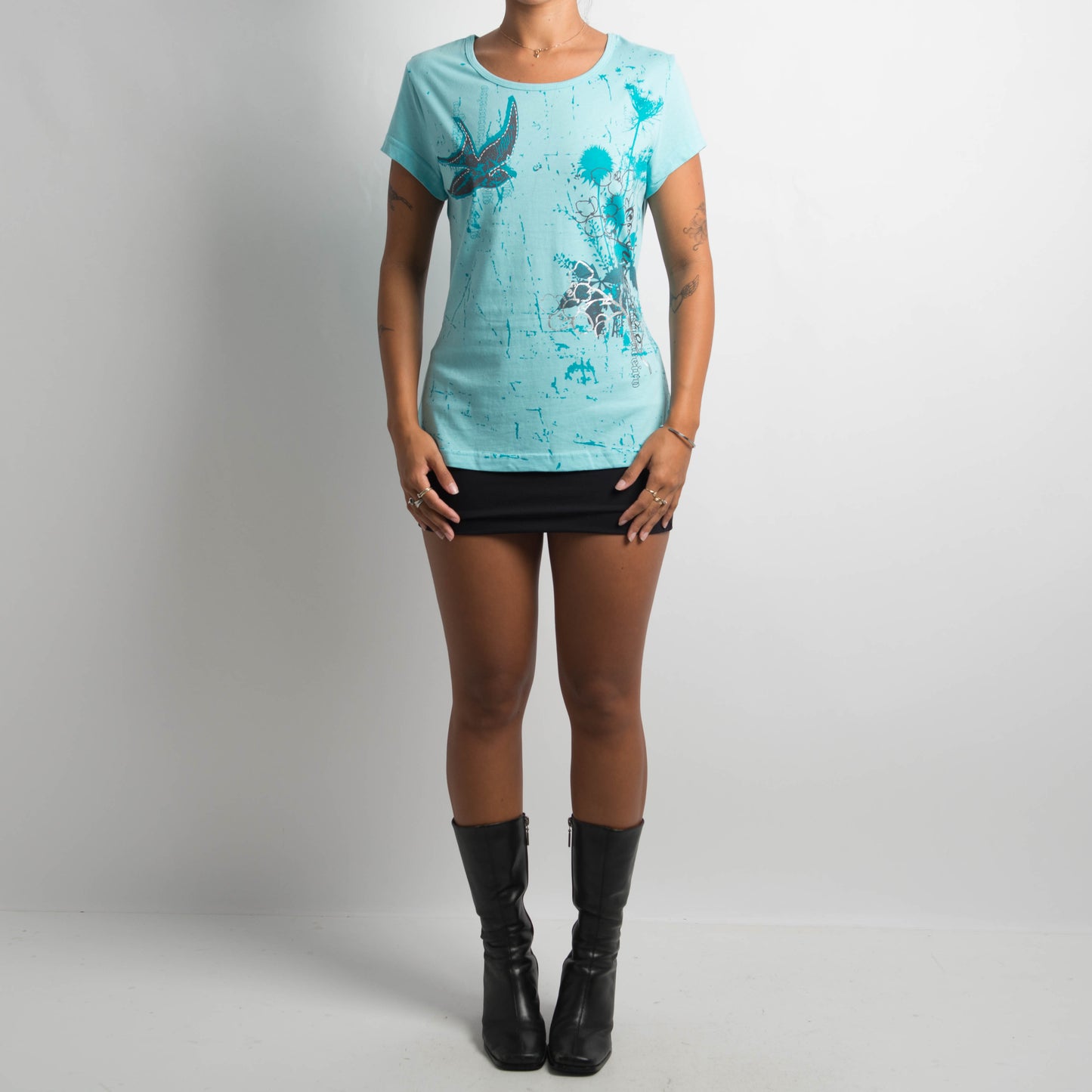 BLUE GRAPHIC TOP