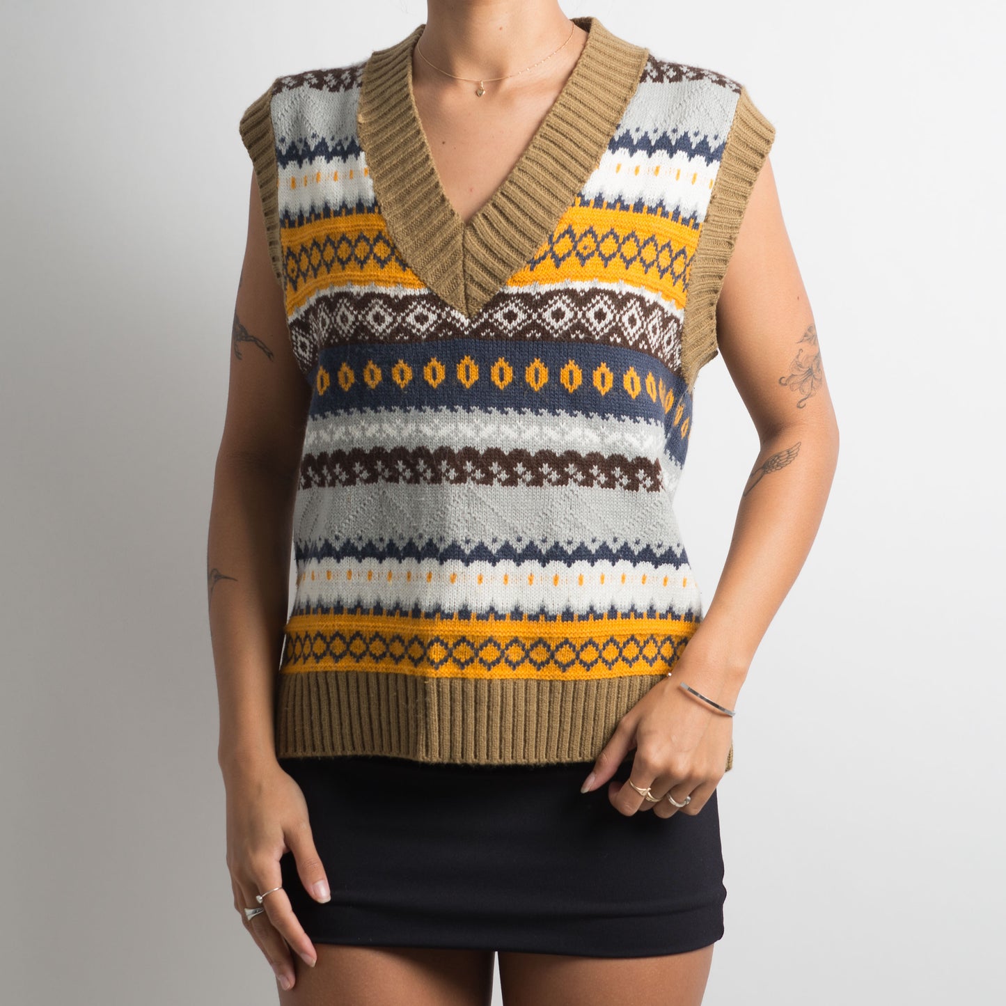 GILET EN TRICOT À MOTIFS