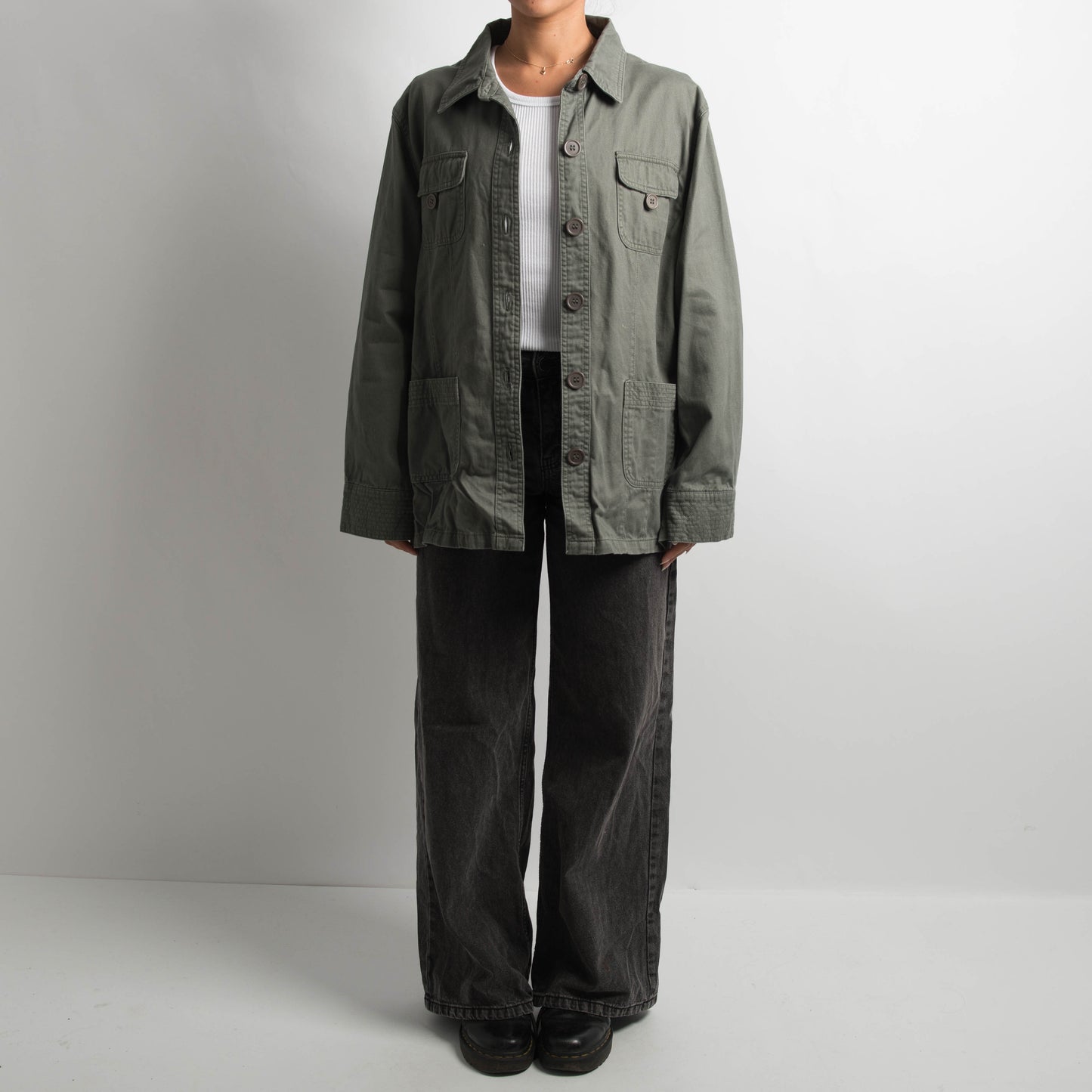 KHAKI SHACKET