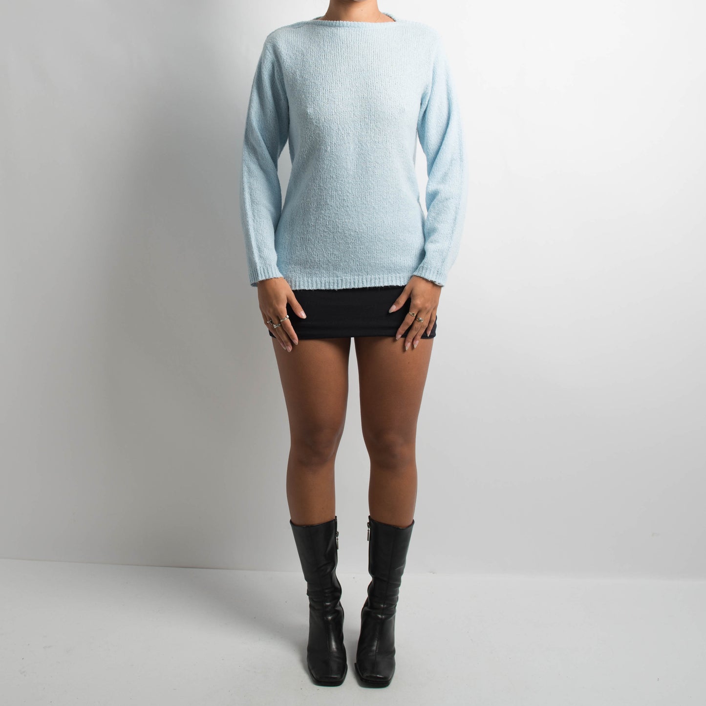 BLUE THIN KNIT TOP