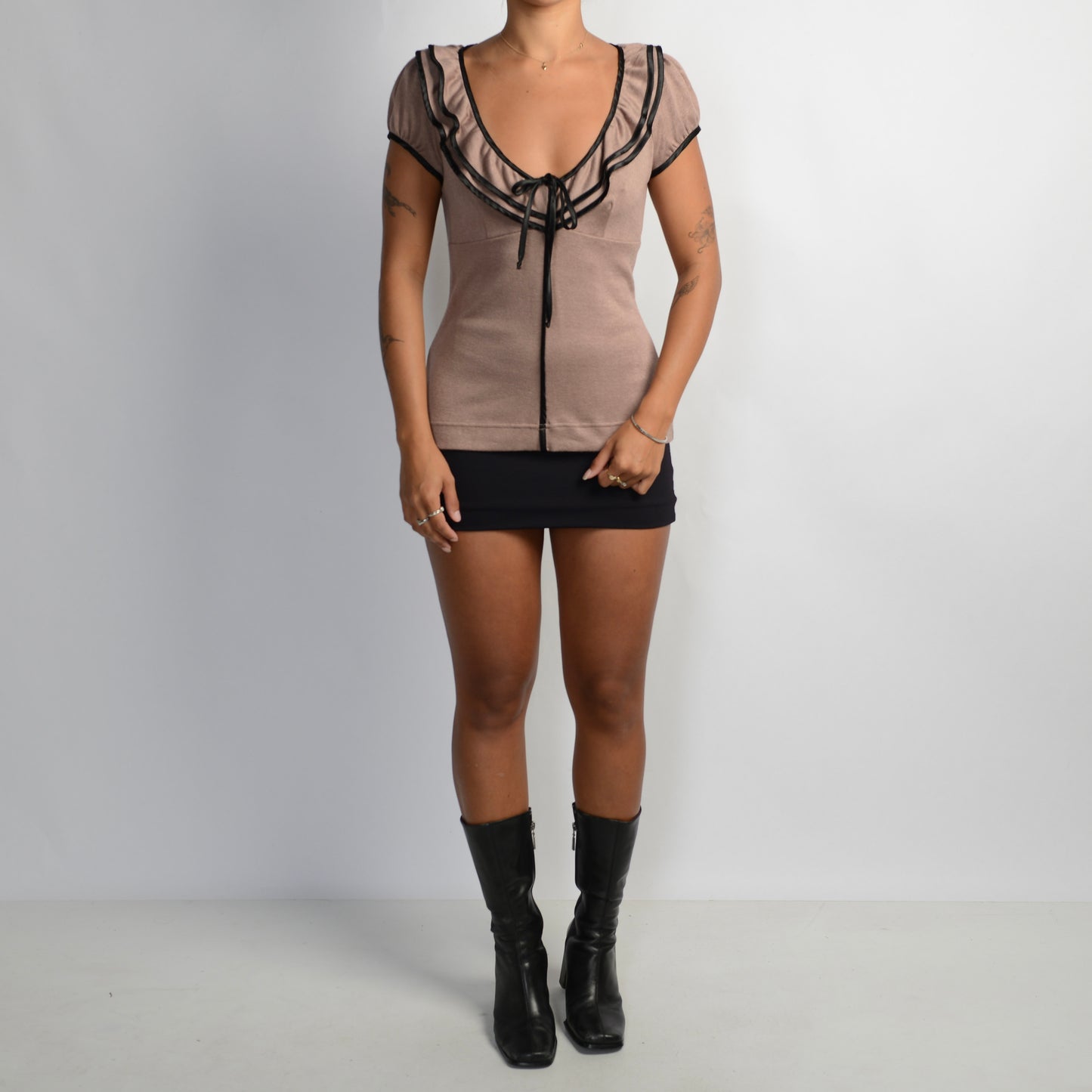 BROWN RUFFLE BLOUSE