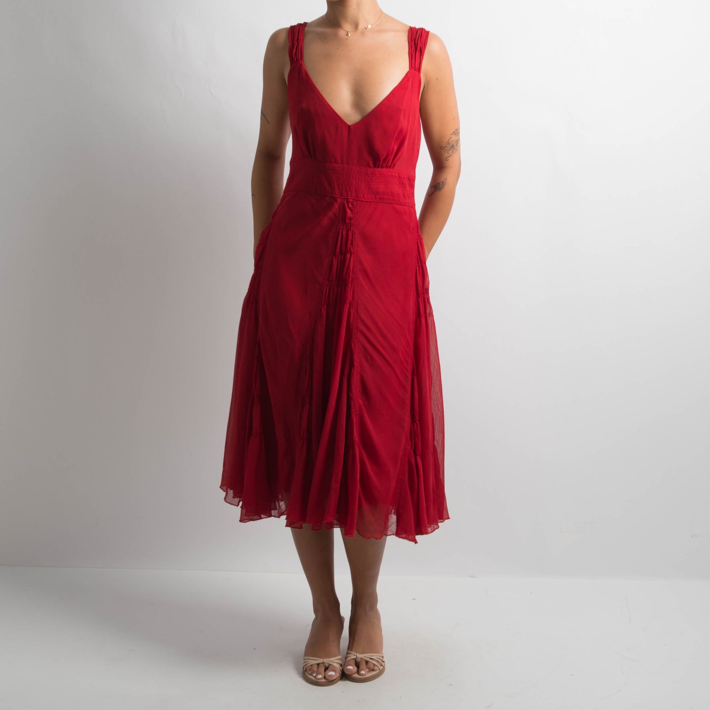 RED MIDI DRESS